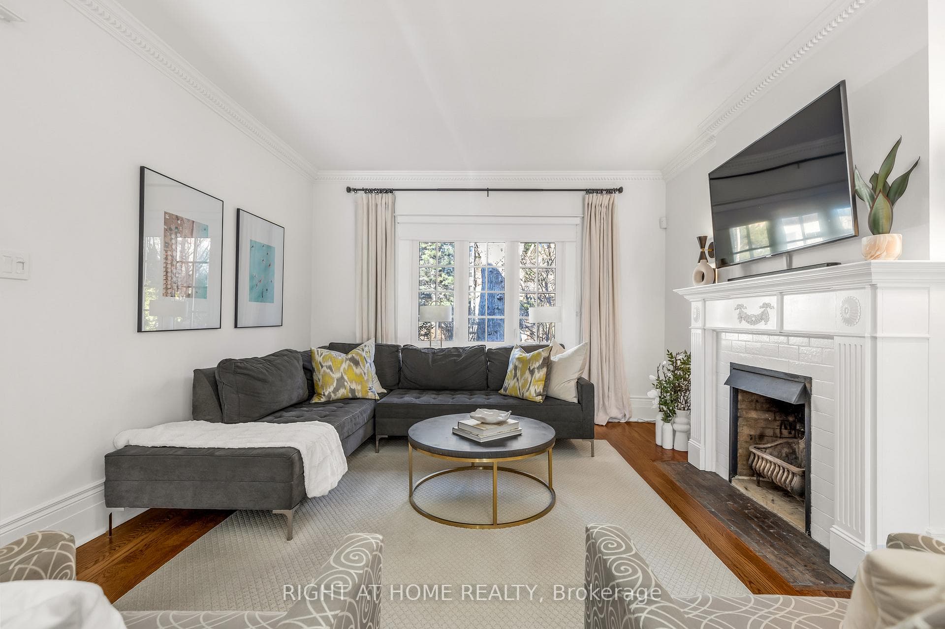 27 Woodlawn Avenue photo 8