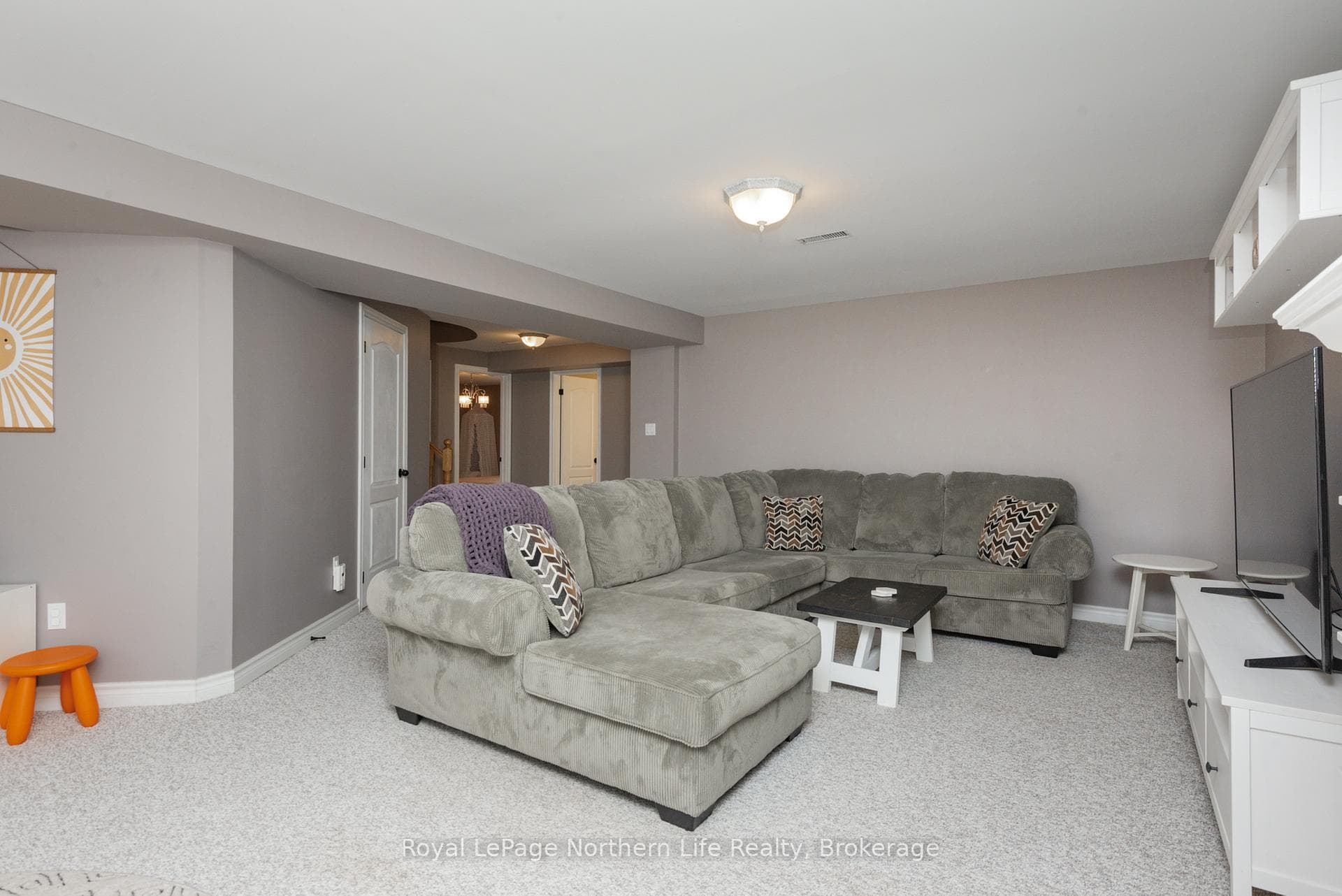 413 Pearce Street photo 29