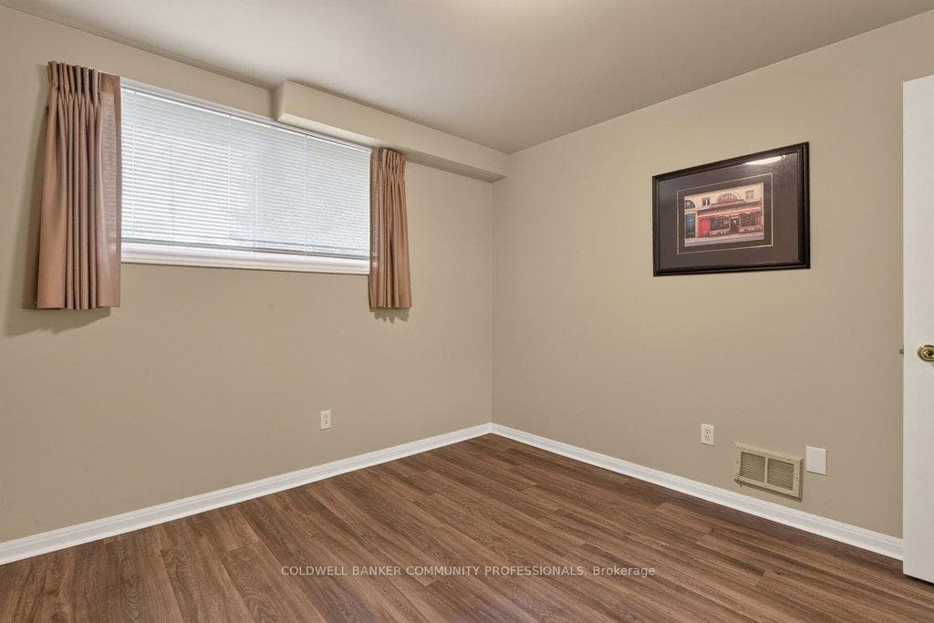 409 Mohawk Road photo 25