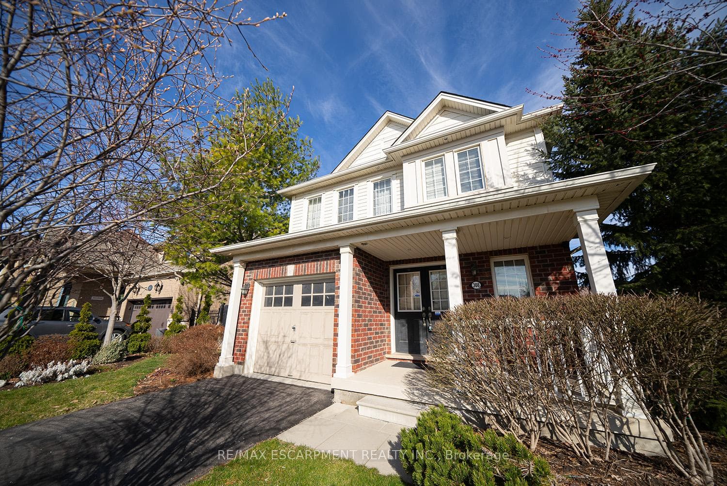 308 Blackburn Drive photo 4