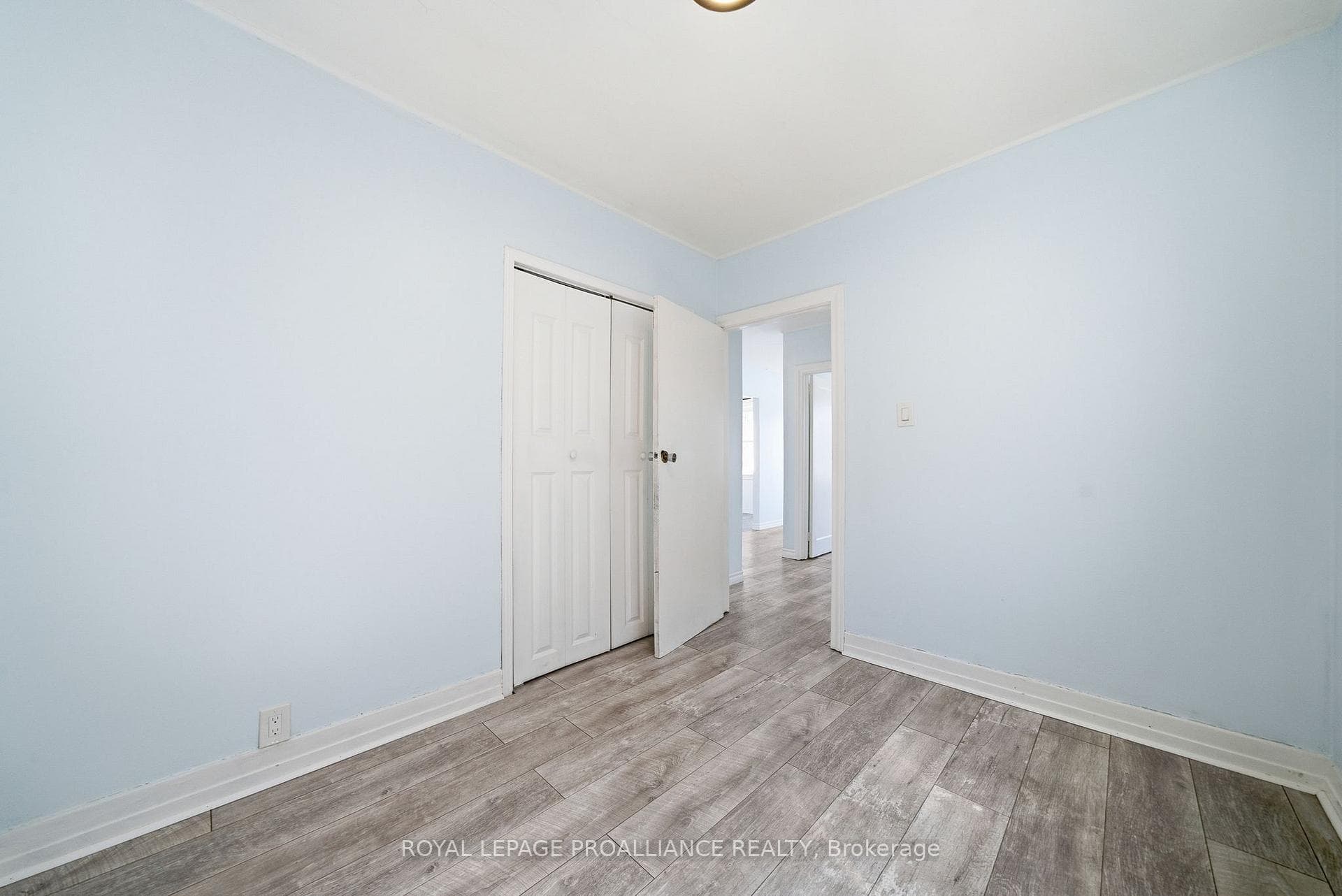 38 Oak Street photo 25