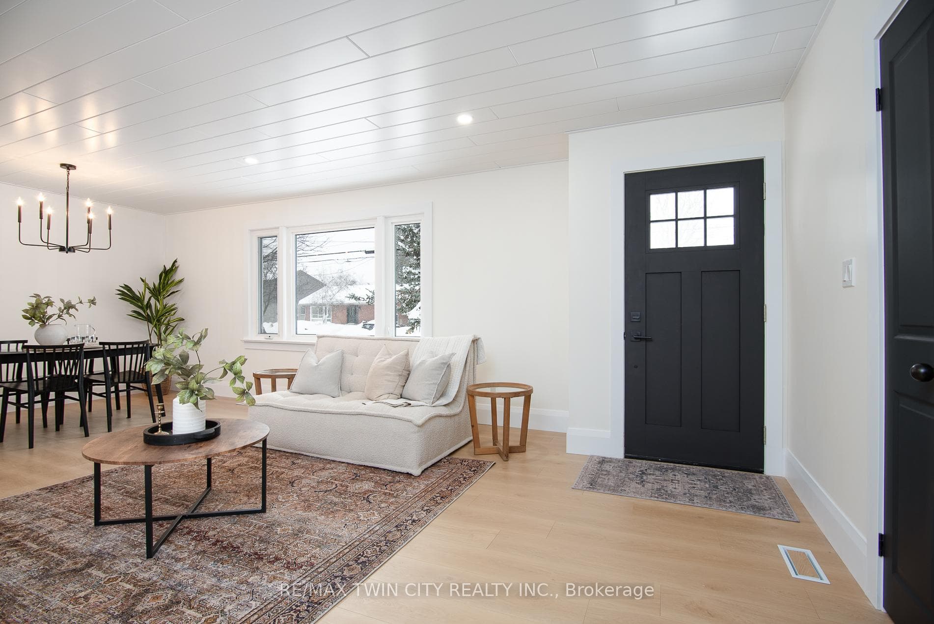 400 Dumfries Avenue photo 6