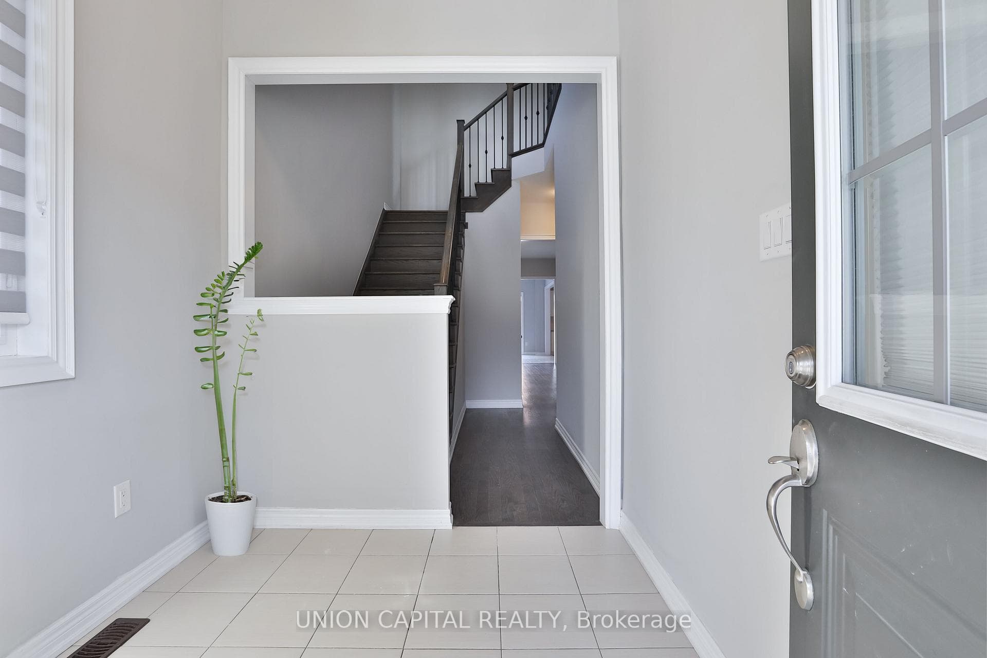 30 Leary Crescent photo 4