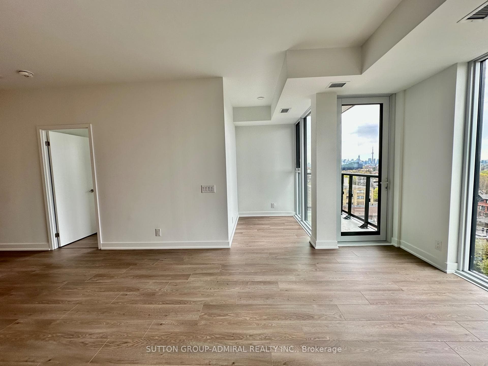 1660 Bloor Street Unit 903 photo 6