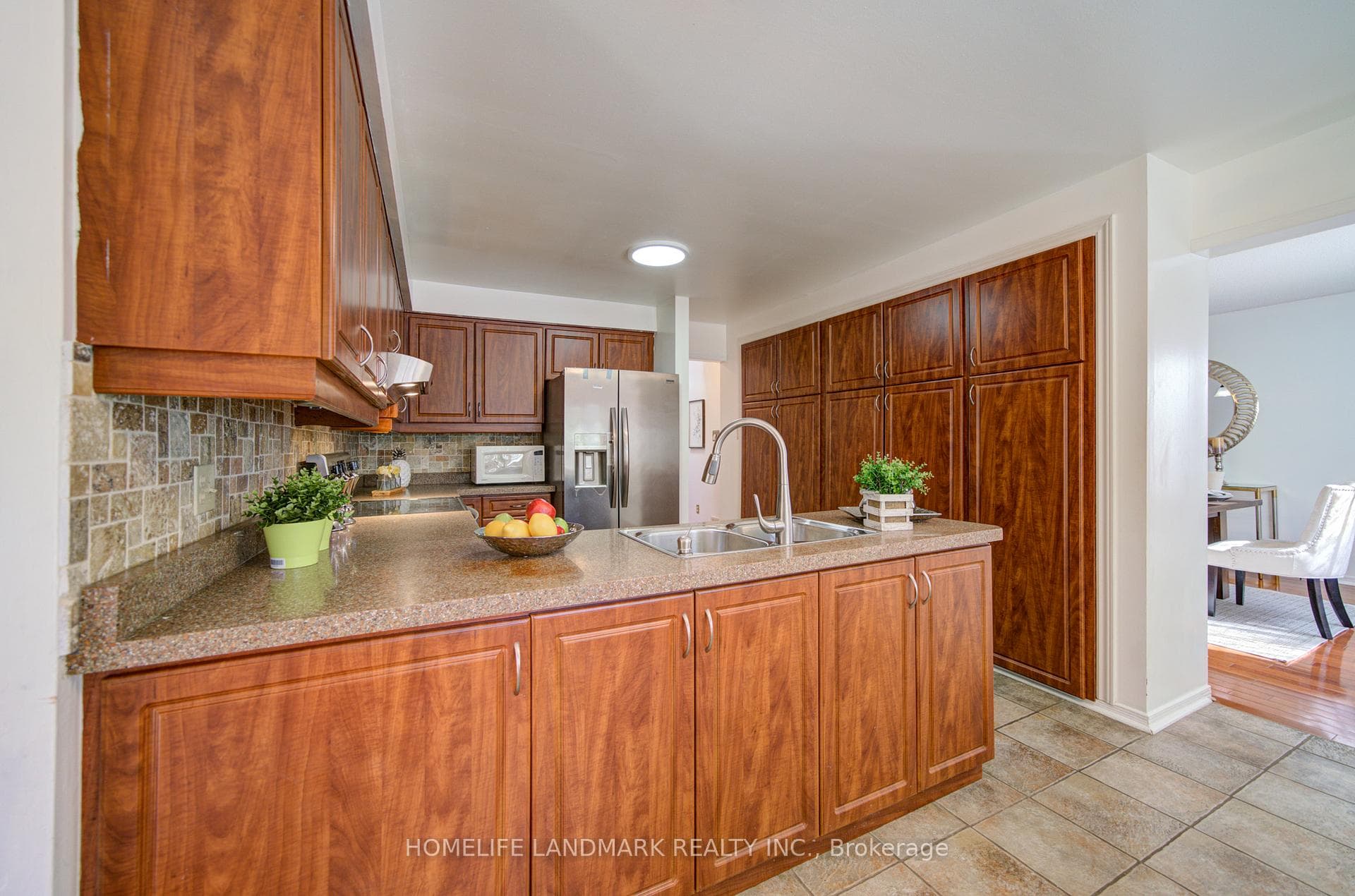 129 Fincham Avenue photo 14