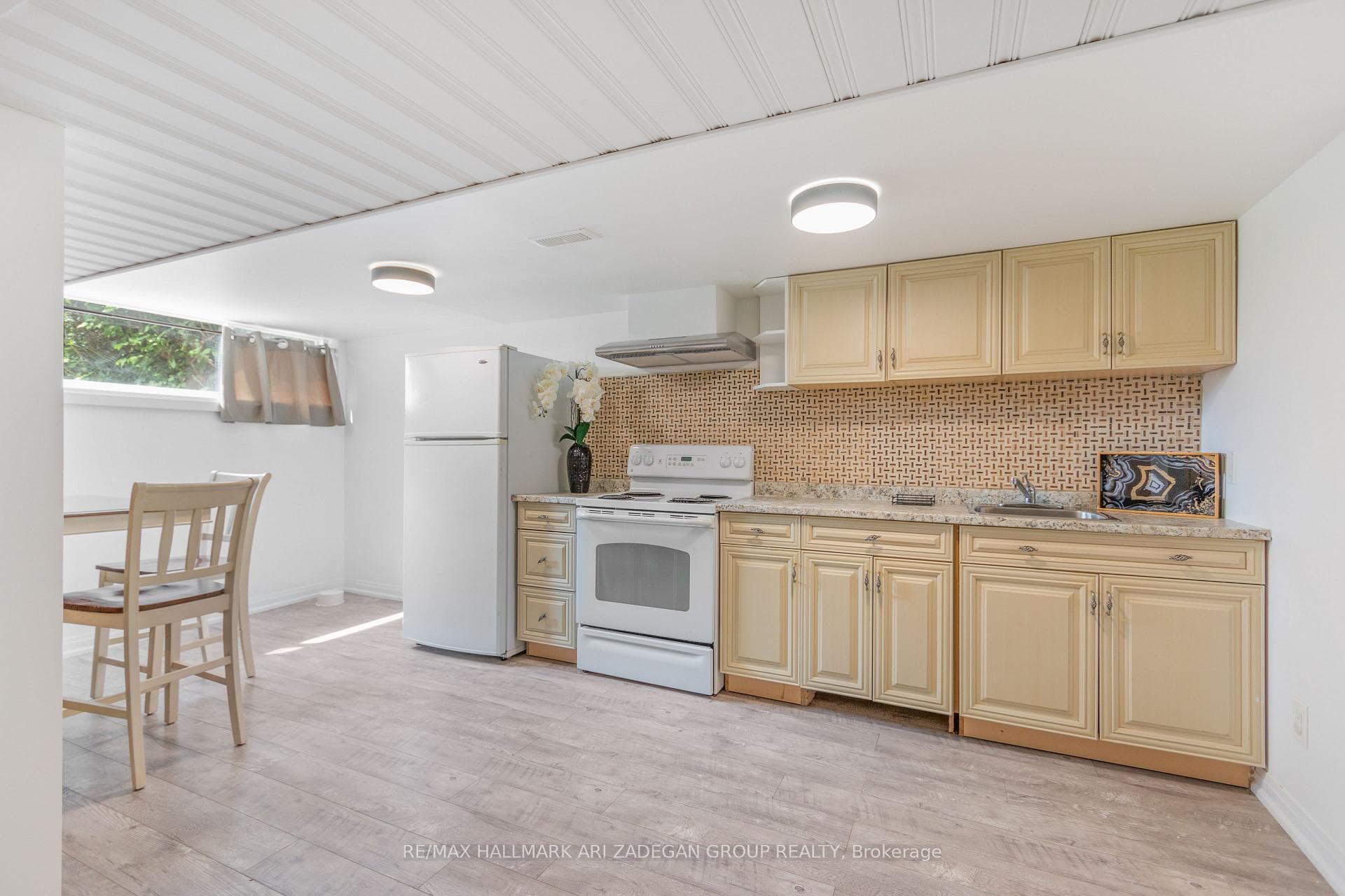 149 Septonne Avenue Unit LF photo 4