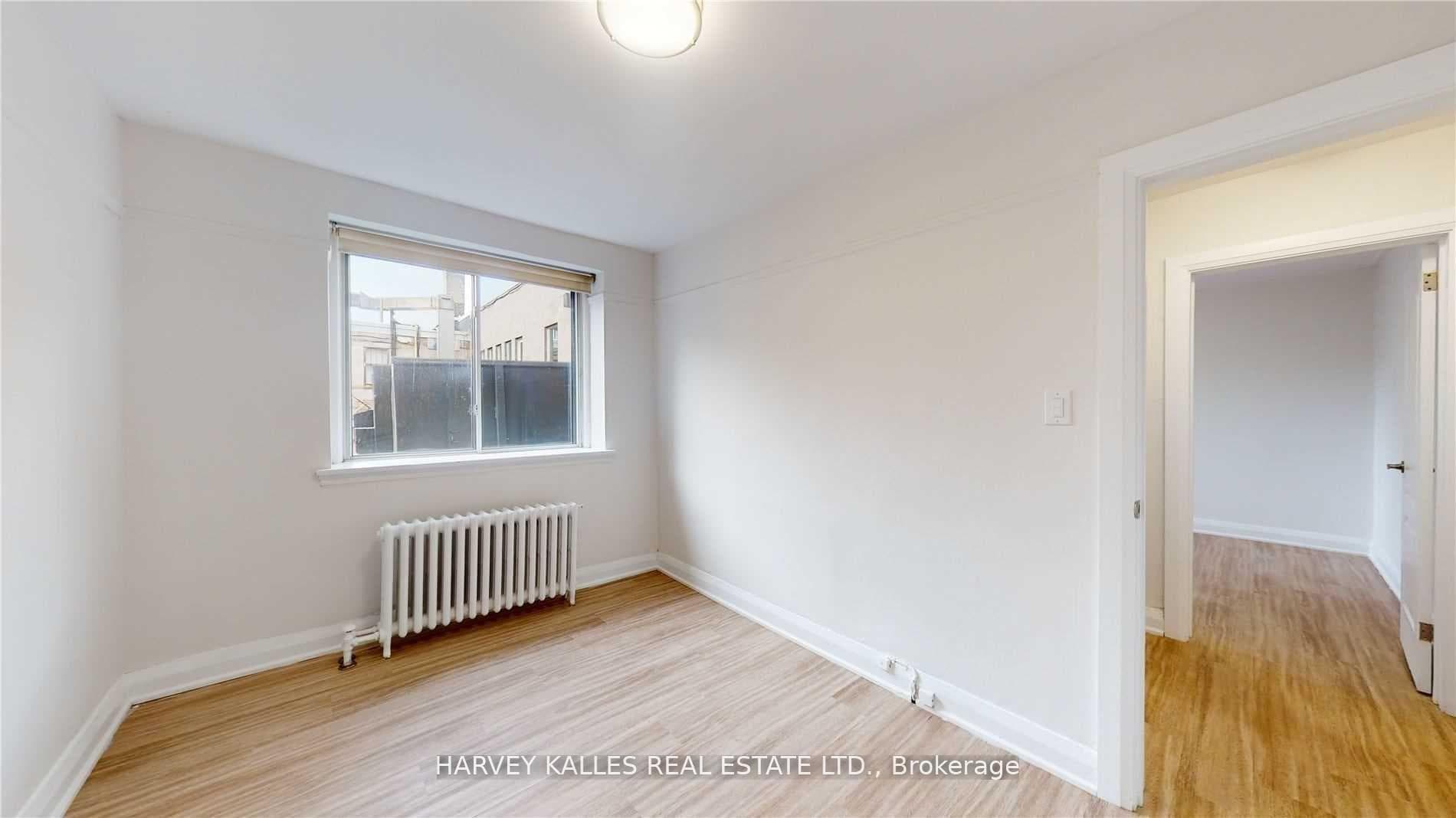 316 Lonsdale Road Unit 2 photo 18