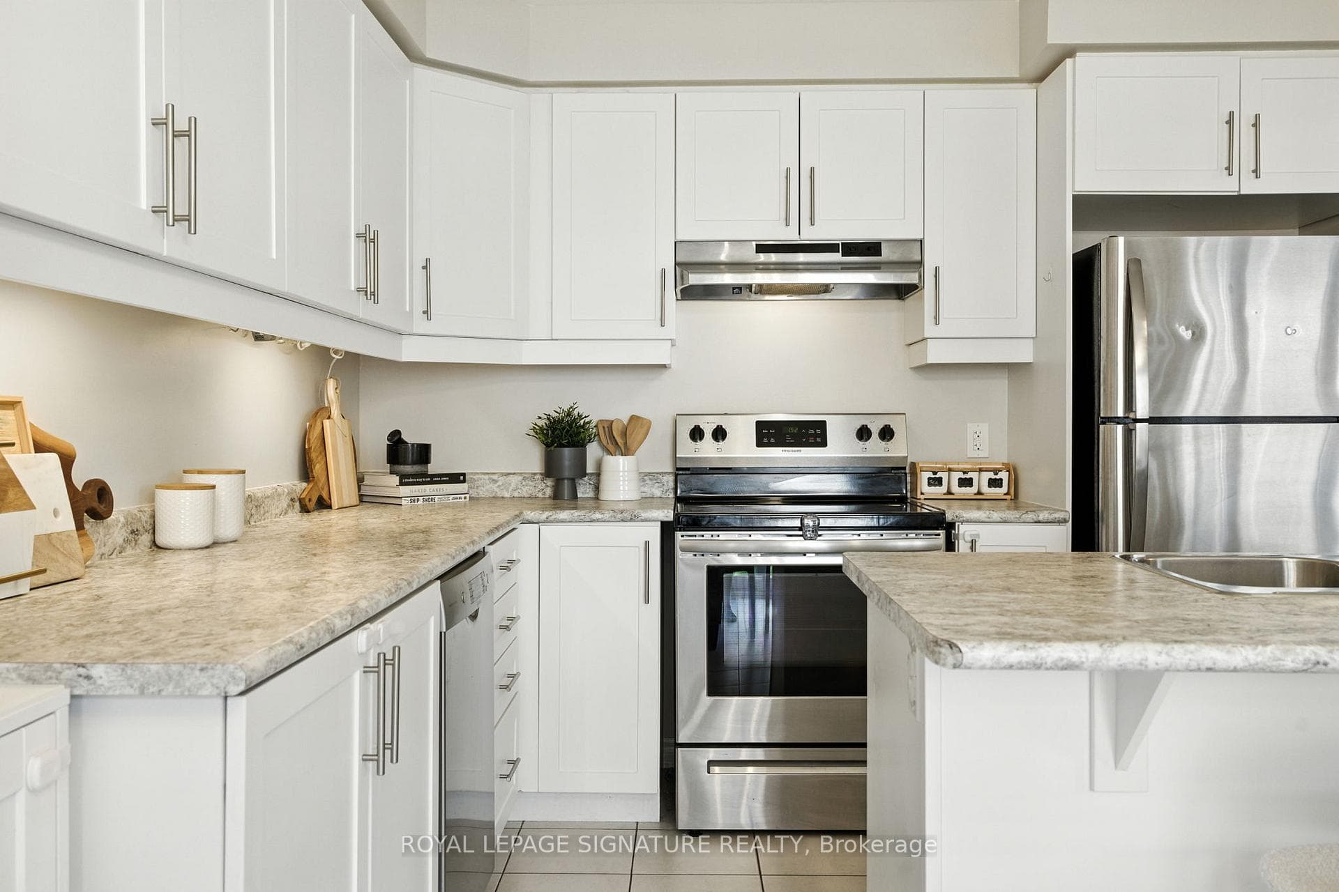 1000 Asleton Boulevard Unit 7 photo 14