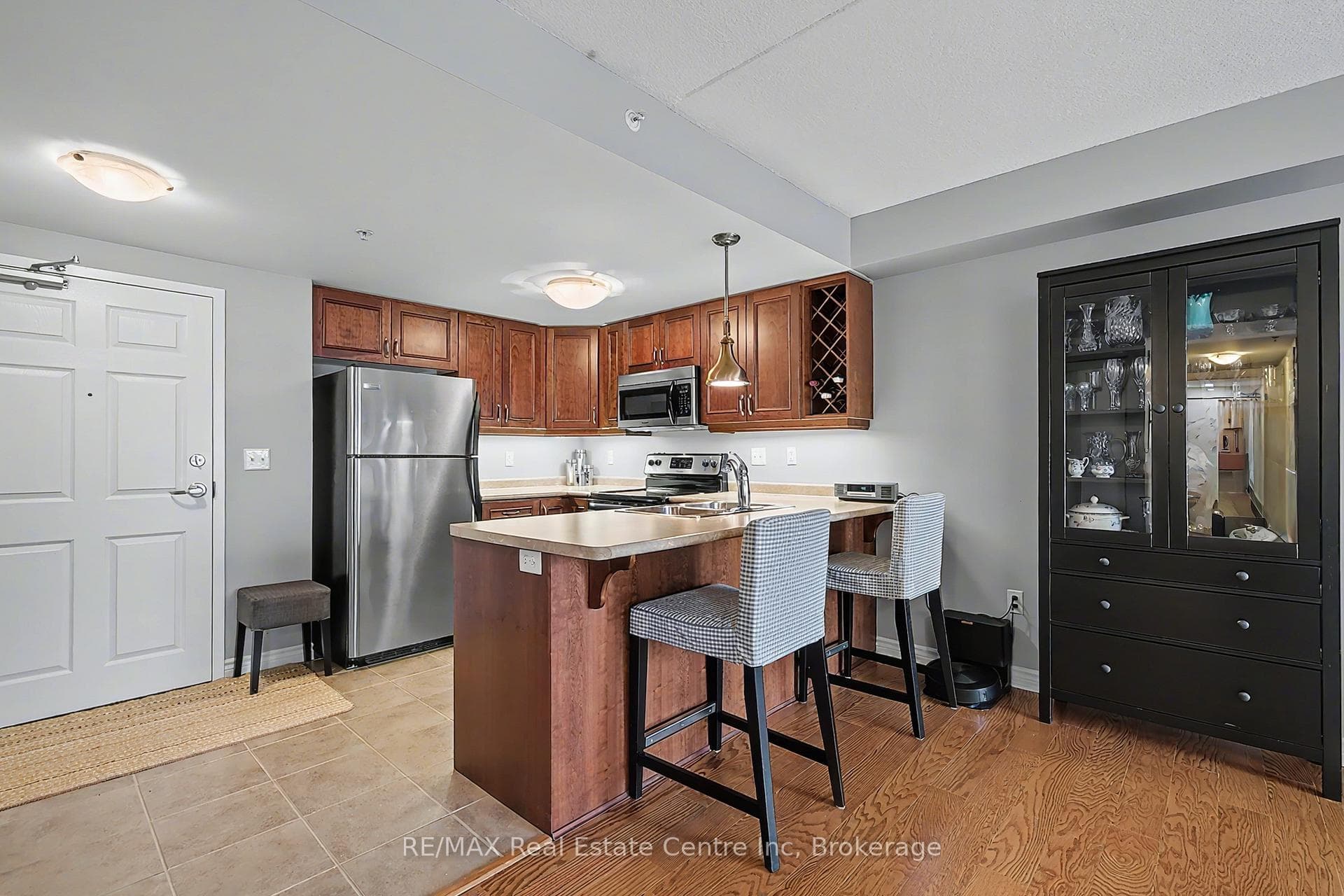 19 Waterford Drive Unit 307 photo 10