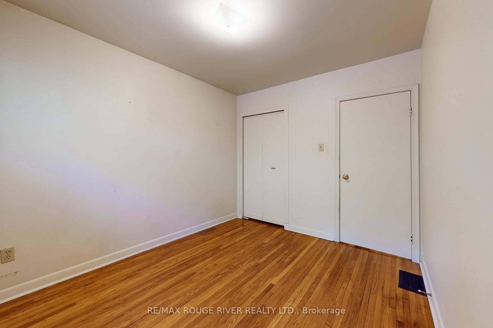 68 Aurora Heights Drive photo 32