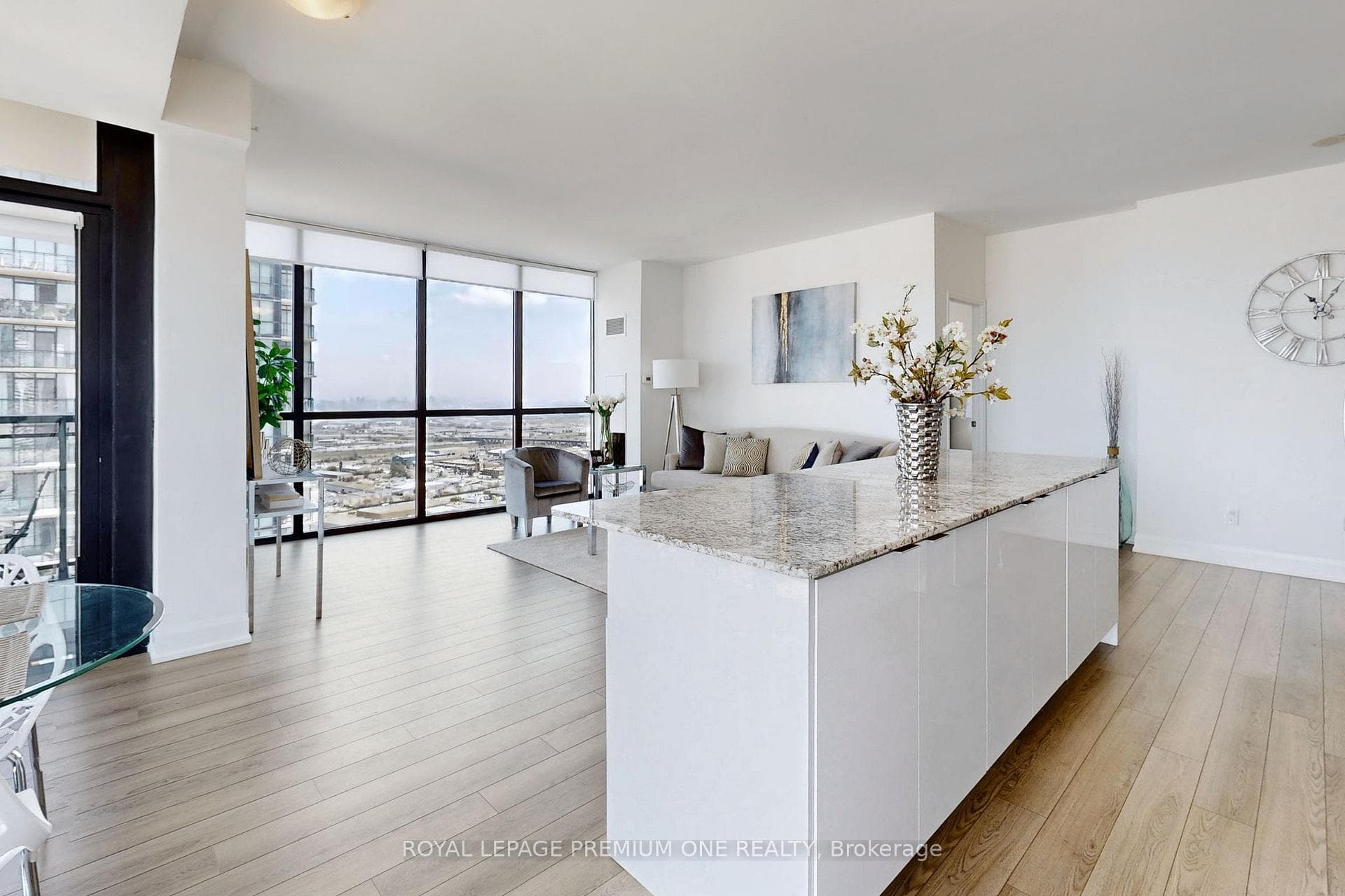 2910 Highway 7 Road Unit 3207 photo 12