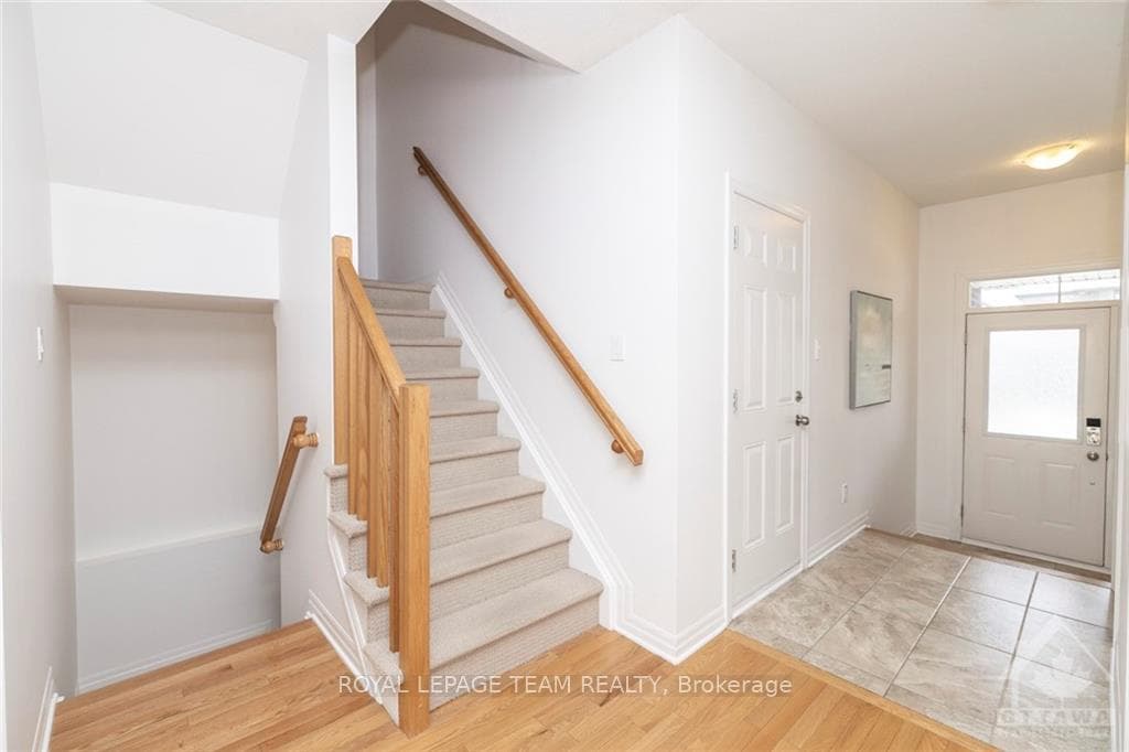 505 KNOTRIDGE Street photo 4