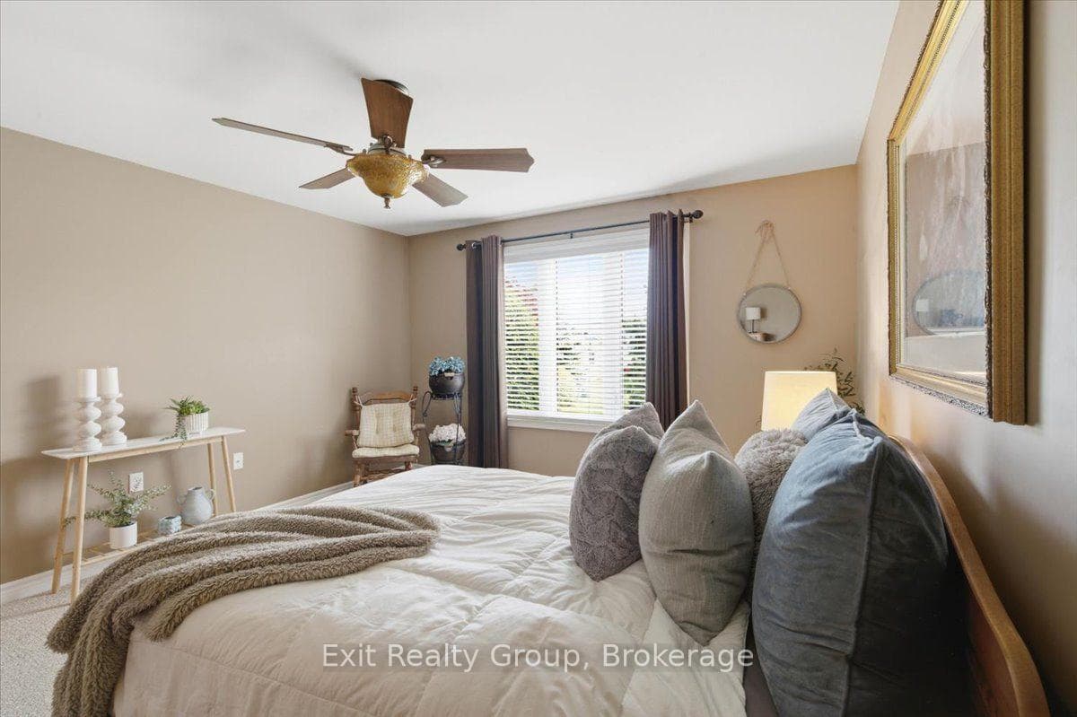 267 Raglan Street photo 26
