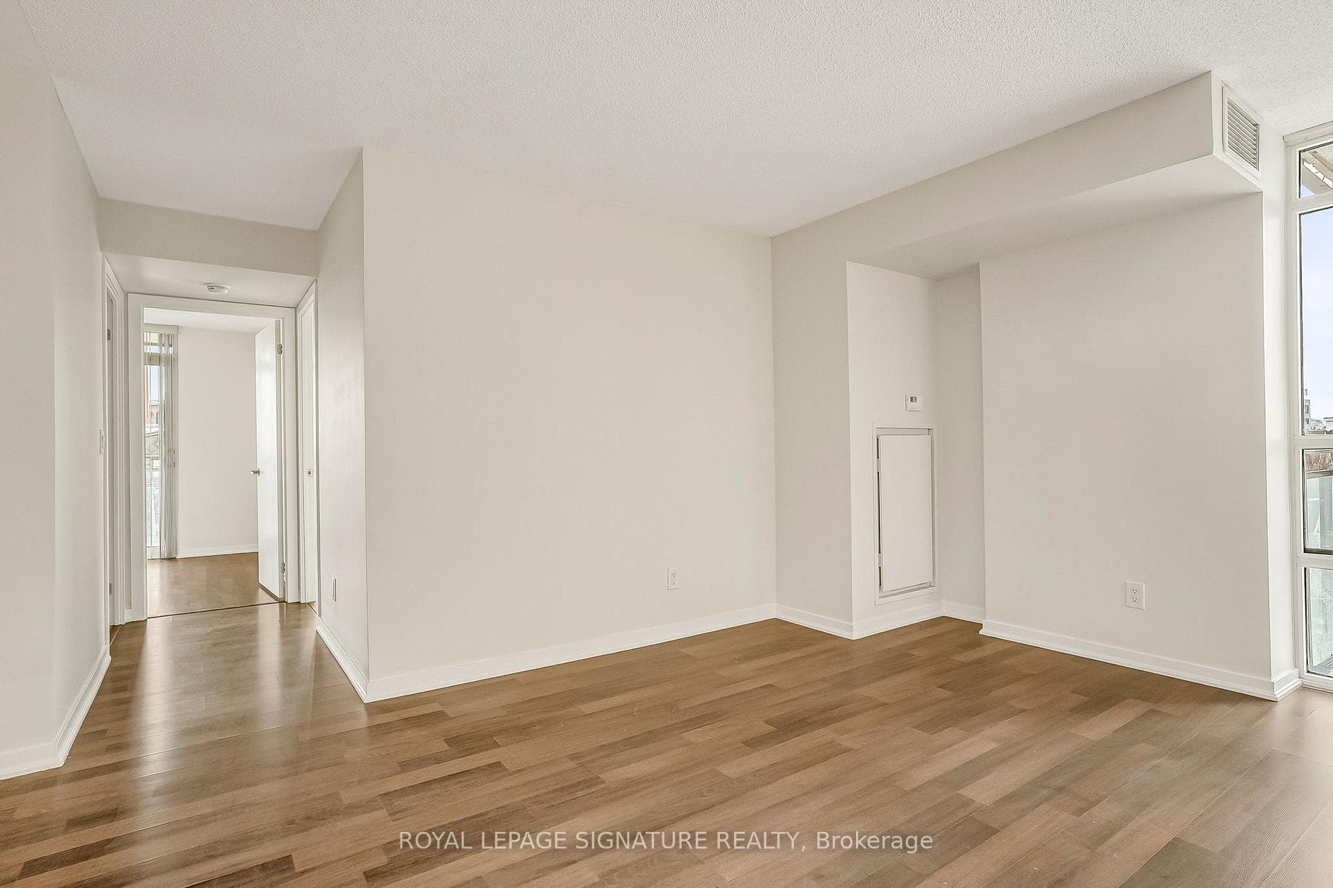 38 Joe Shuster Way Unit 507 photo 9