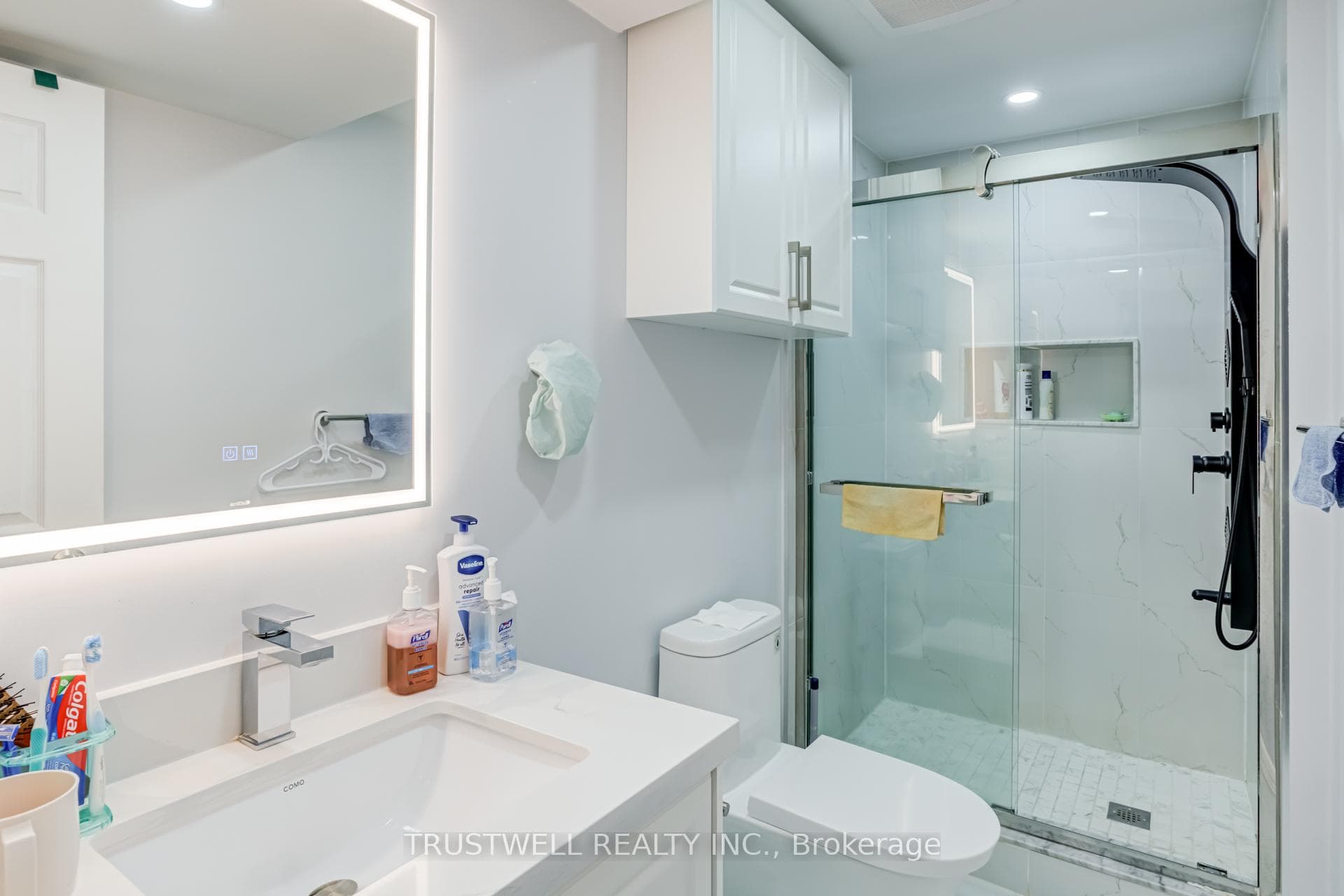 44 Caronia Square photo 28