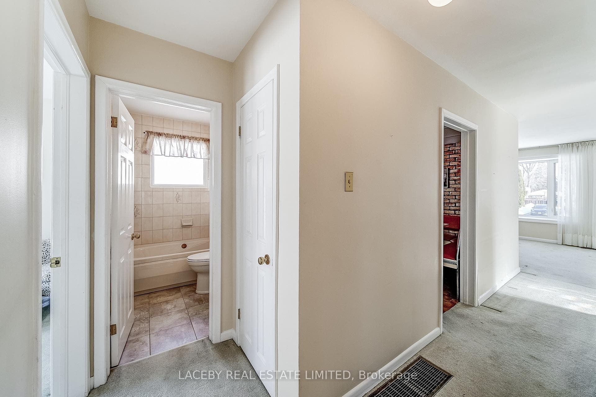 18 Patrick Drive photo 14