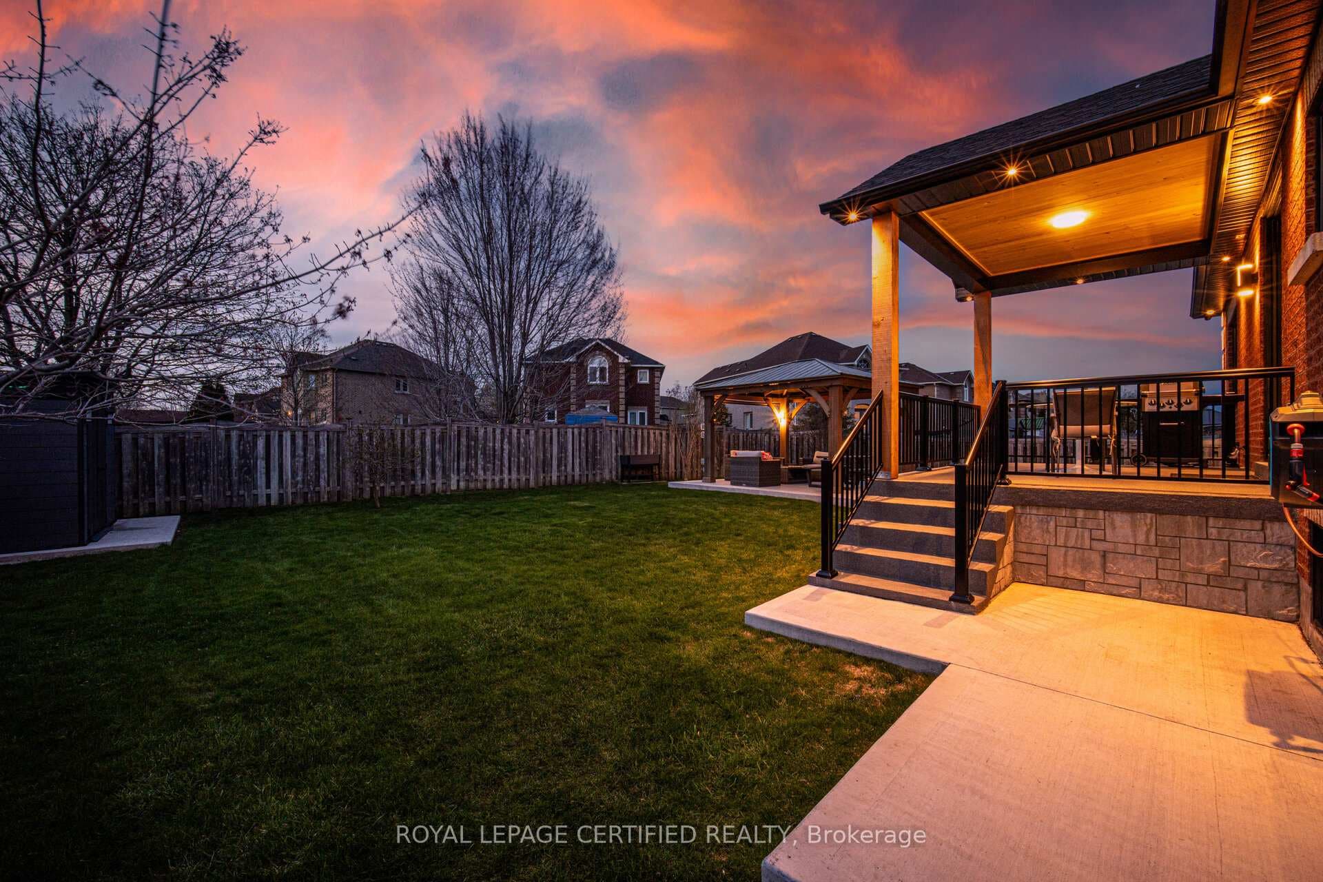 306 Avro Road photo 47