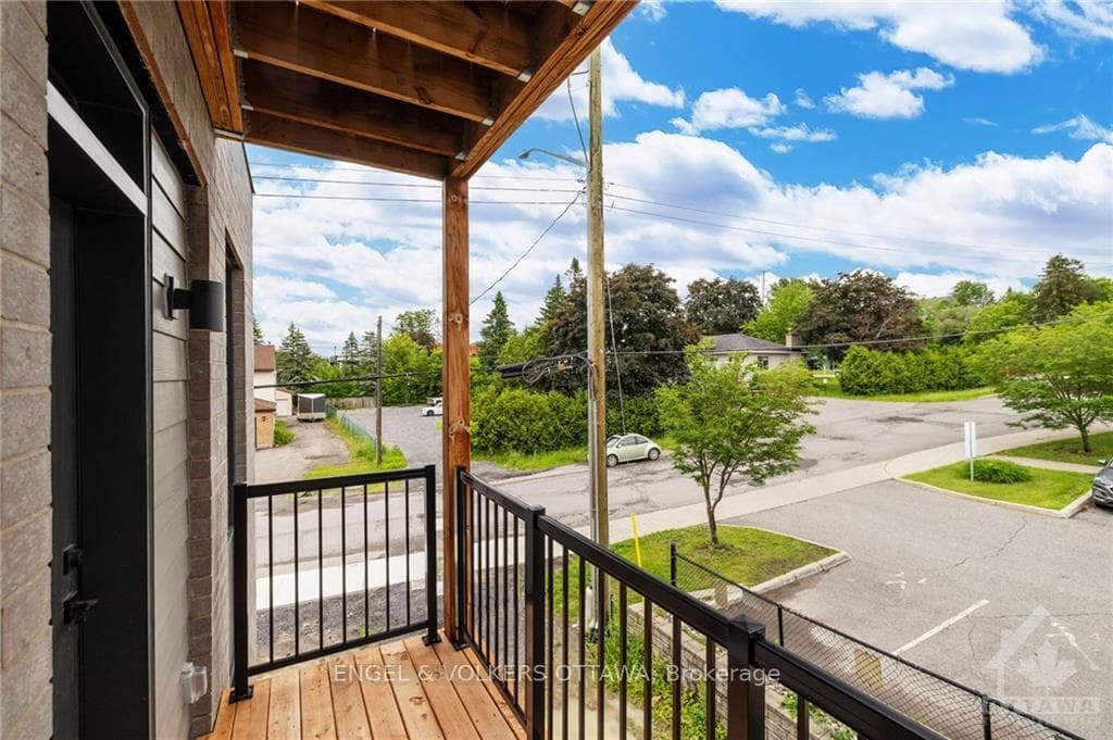 1258 MARENGER Street Unit B photo 8