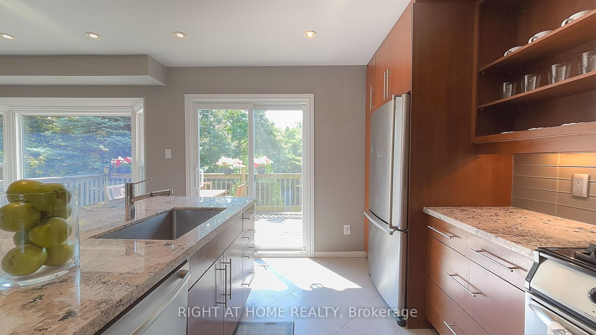 50 Tamarack Circle photo 6