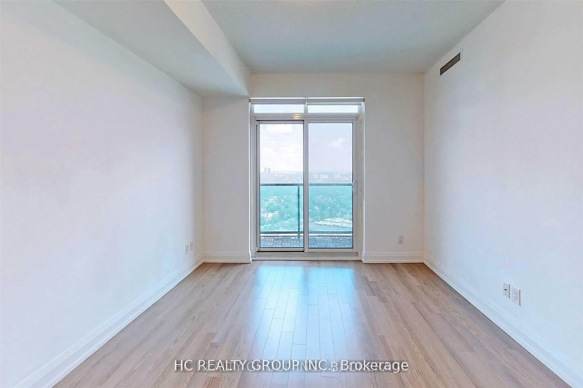 7171 Yonge Street Unit 2305 photo 4