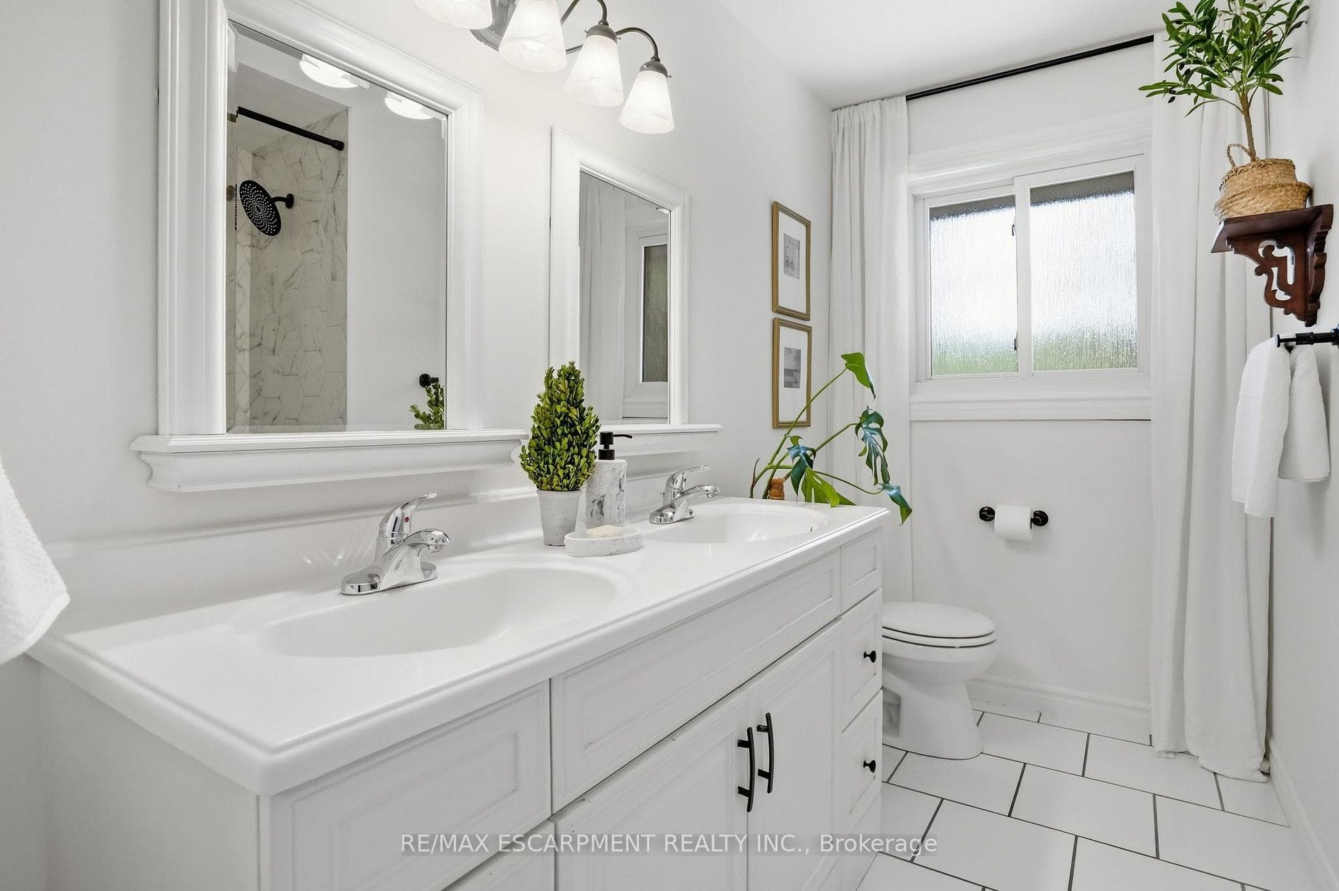 2 Jameson Drive photo 23