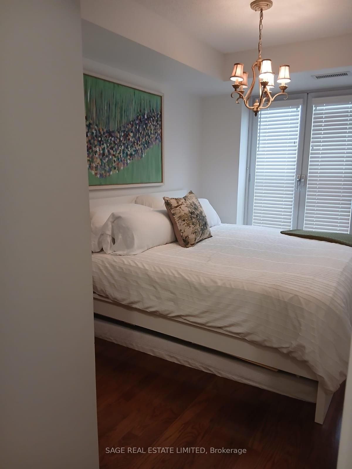 308 Palmerston Avenue Unit 408 photo 11