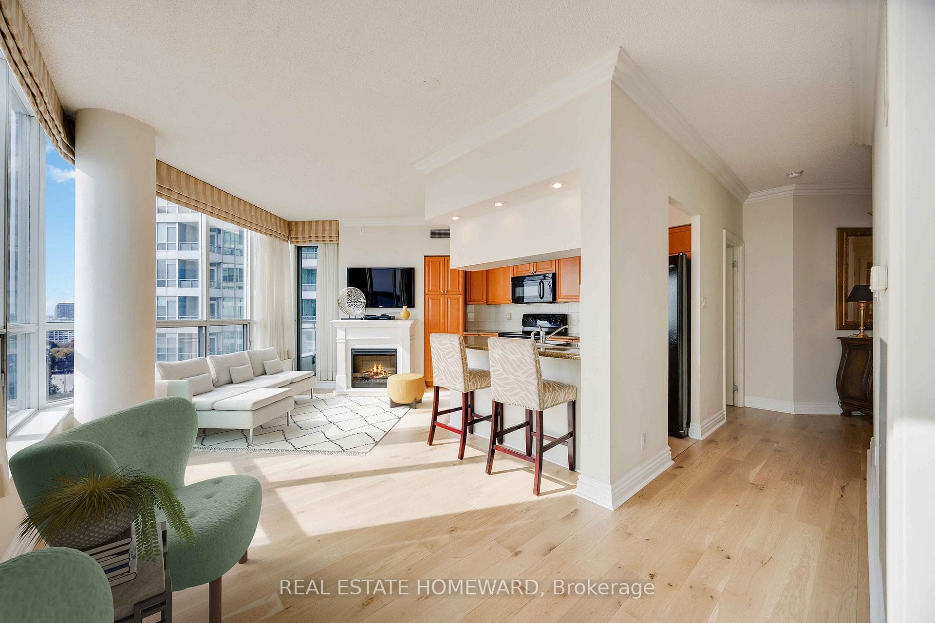 Living - w/ some staged furniture
