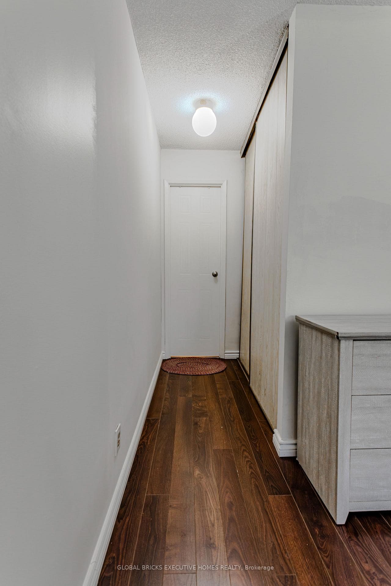 1275 Cornerbrook Place Unit 102 photo 5