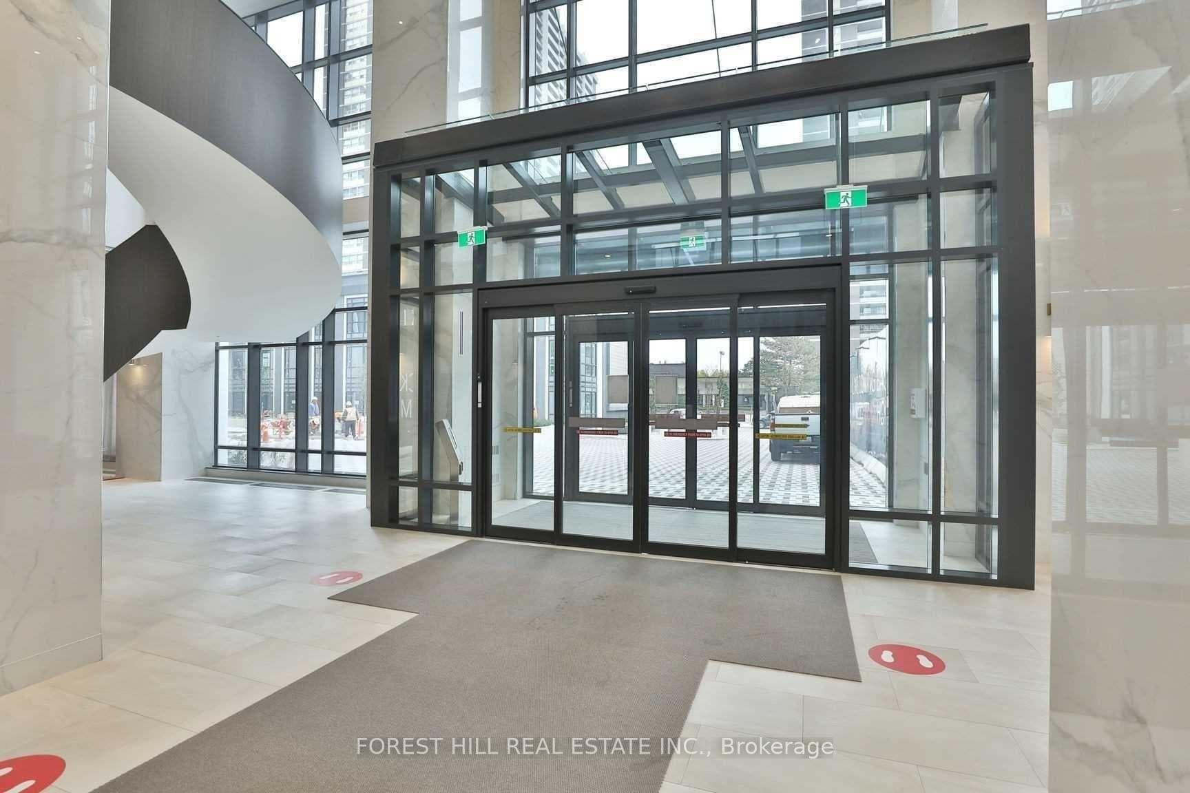 7 Mabelle Avenue Unit 3904 photo 4