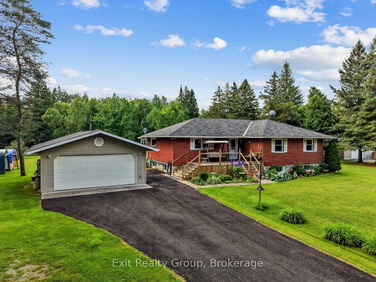 31 Birchwood Court photo 1