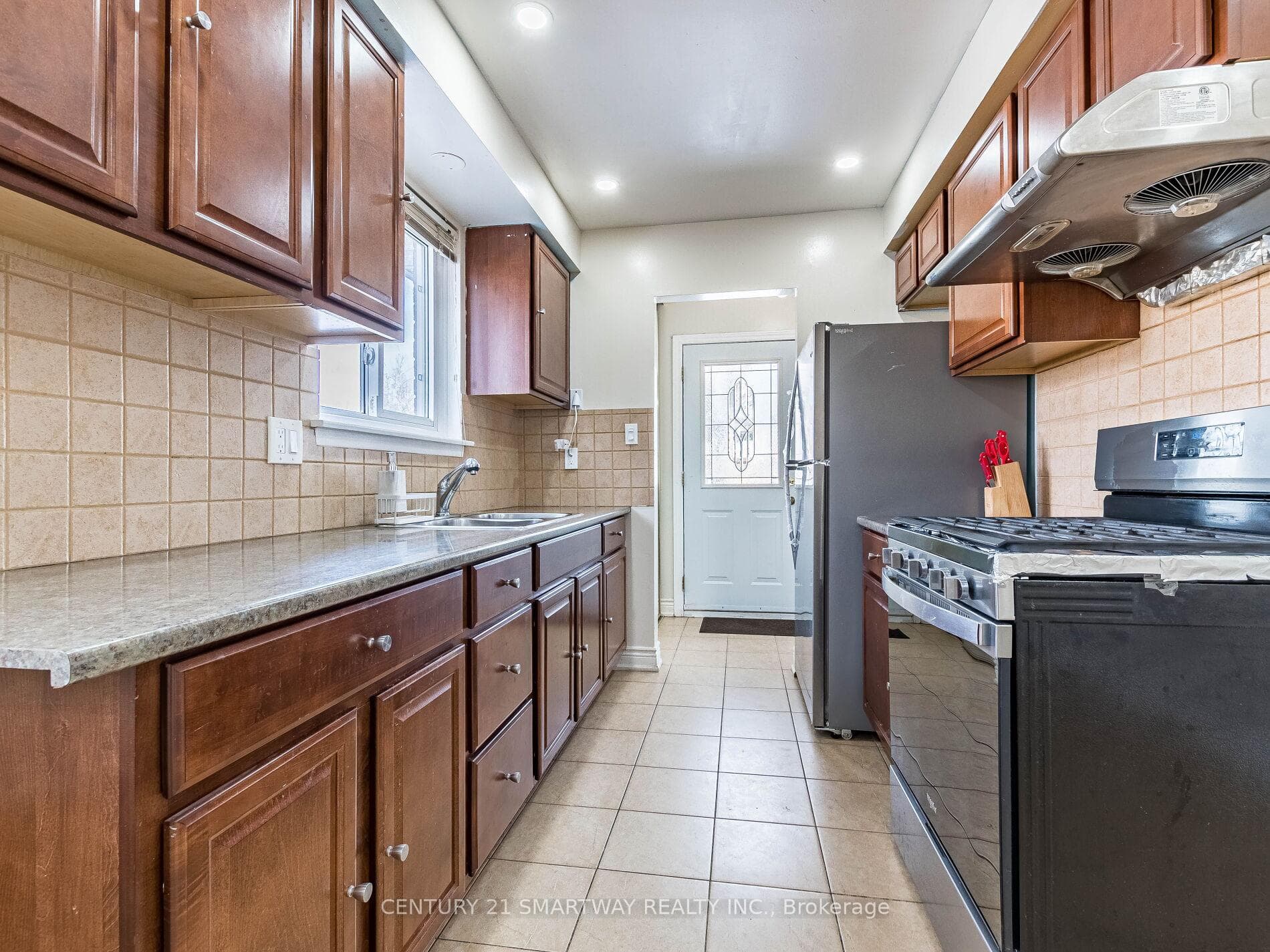 82 Greenmount Road photo 18