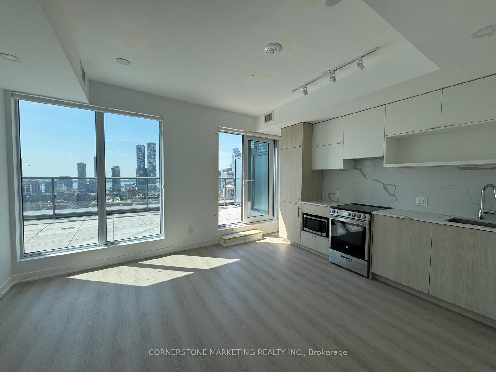 100 Queen Street Unit 2708 photo 3