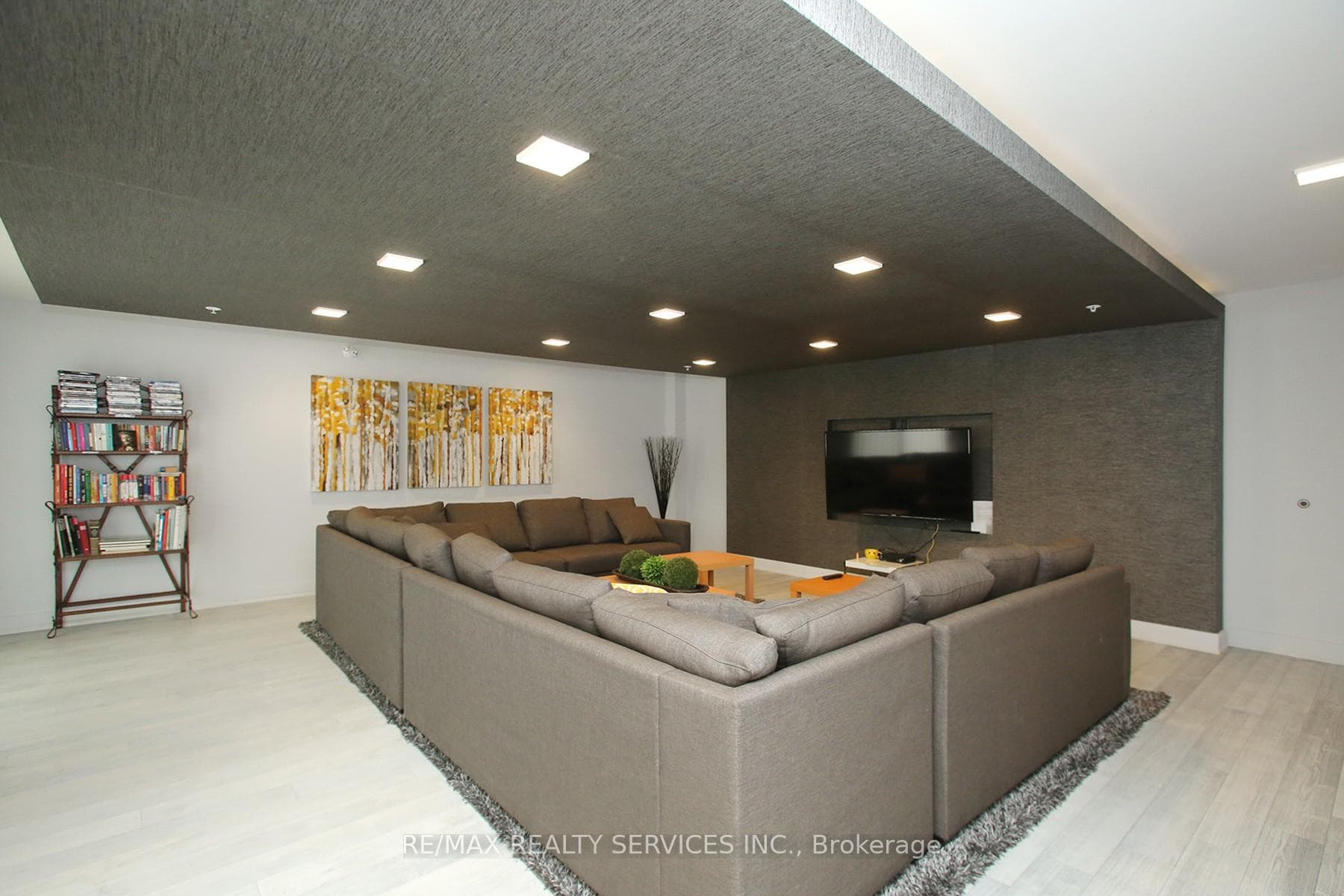 3170 Erin Mills Parkway Unit 133 photo 17