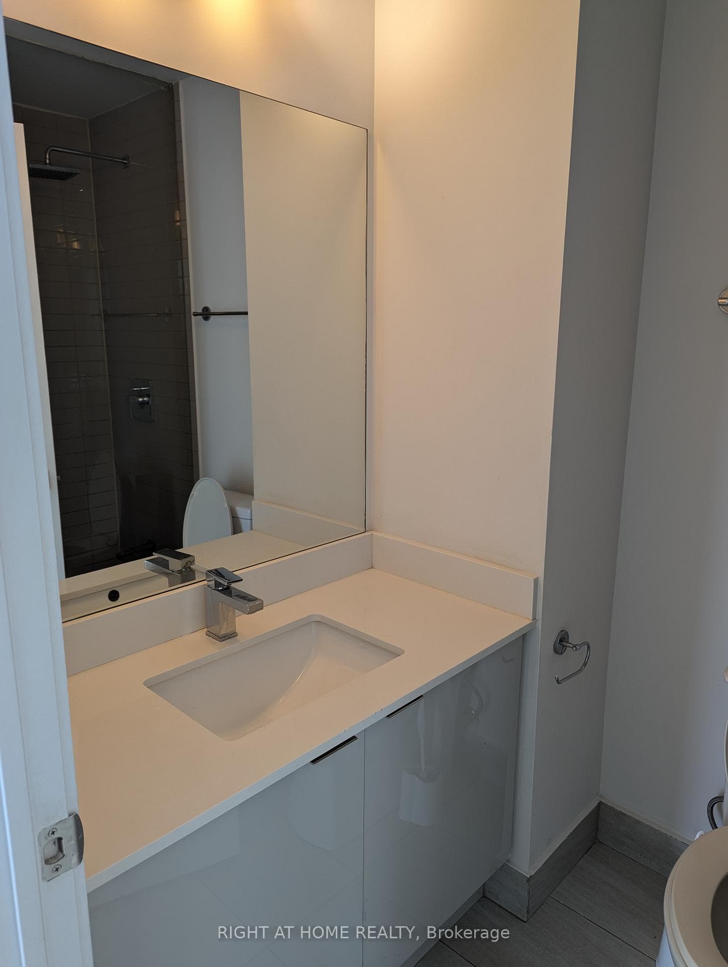 2908 Highway 7 Road Unit 424 photo 11