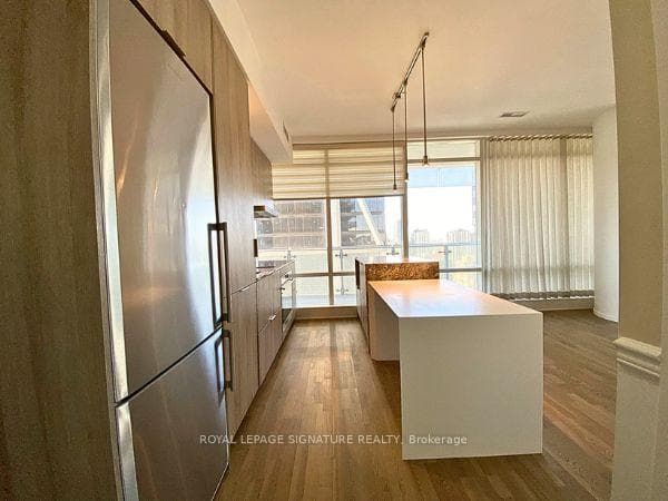1 Bloor Street Unit 2210 photo 26