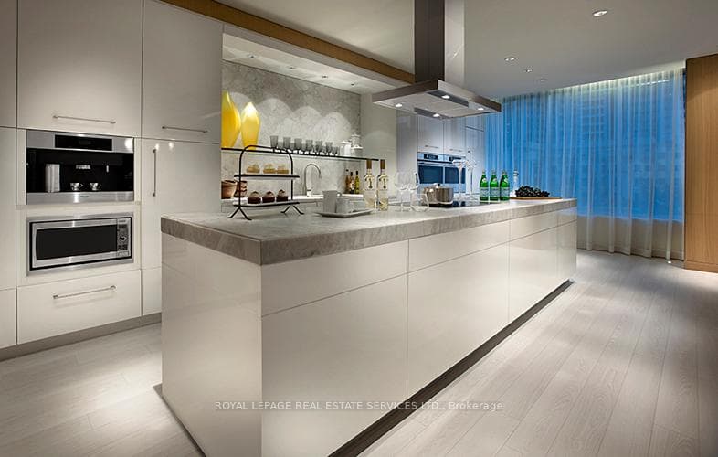 120 Harrison Garden Boulevard Unit 1101 photo 29