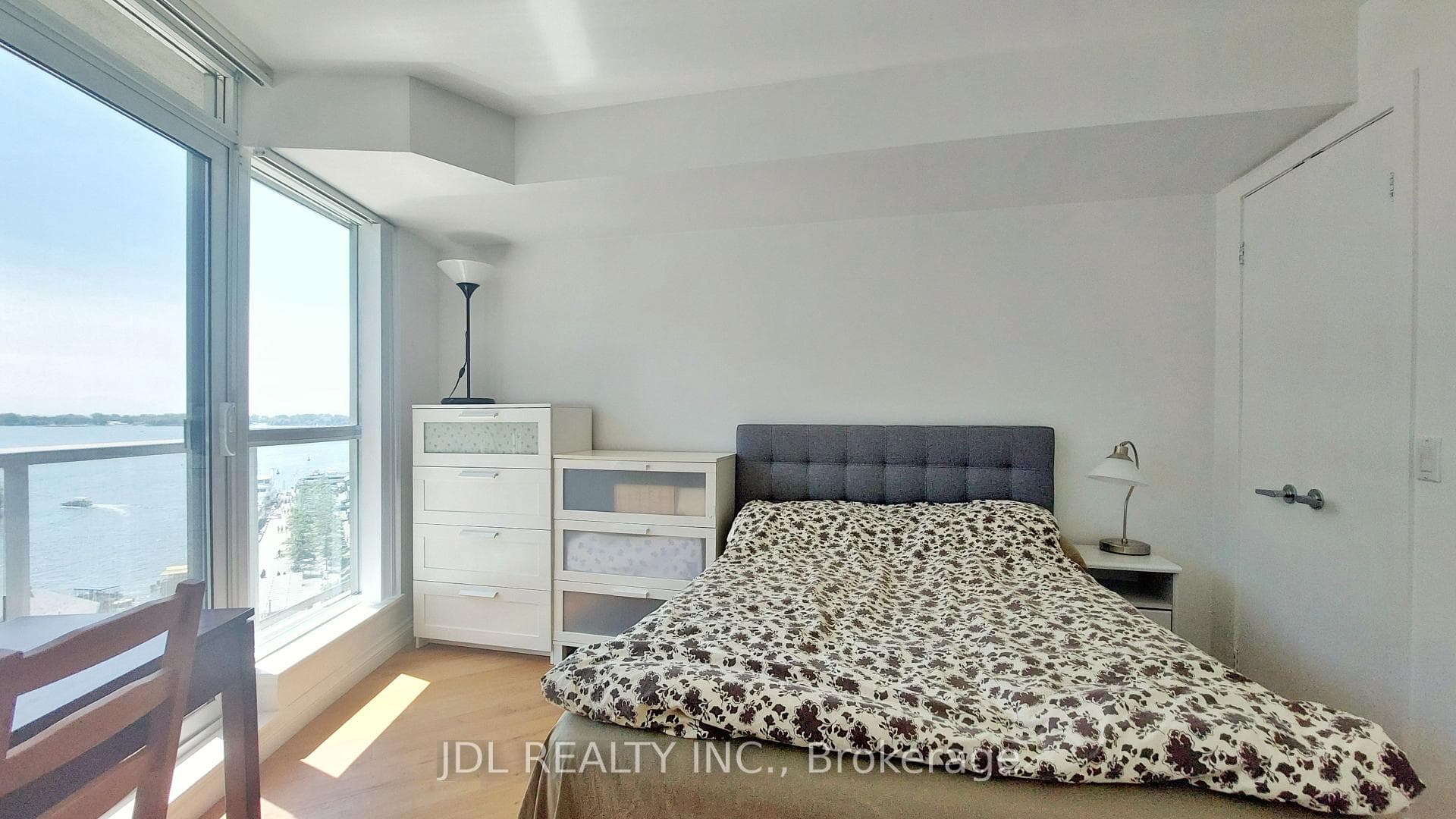 8 York Street Unit 1005 photo 6