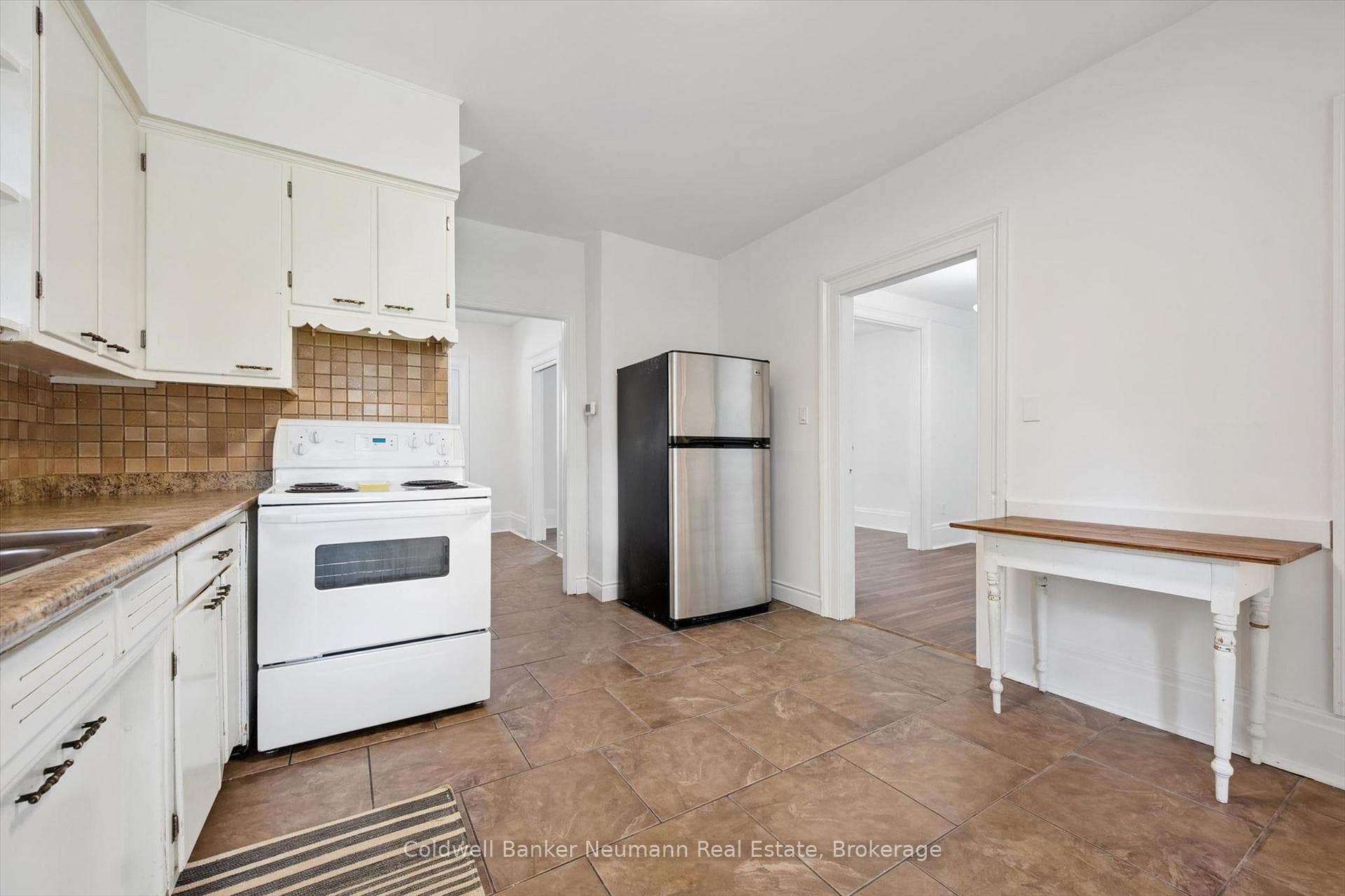 179 Elizabeth Street photo 19