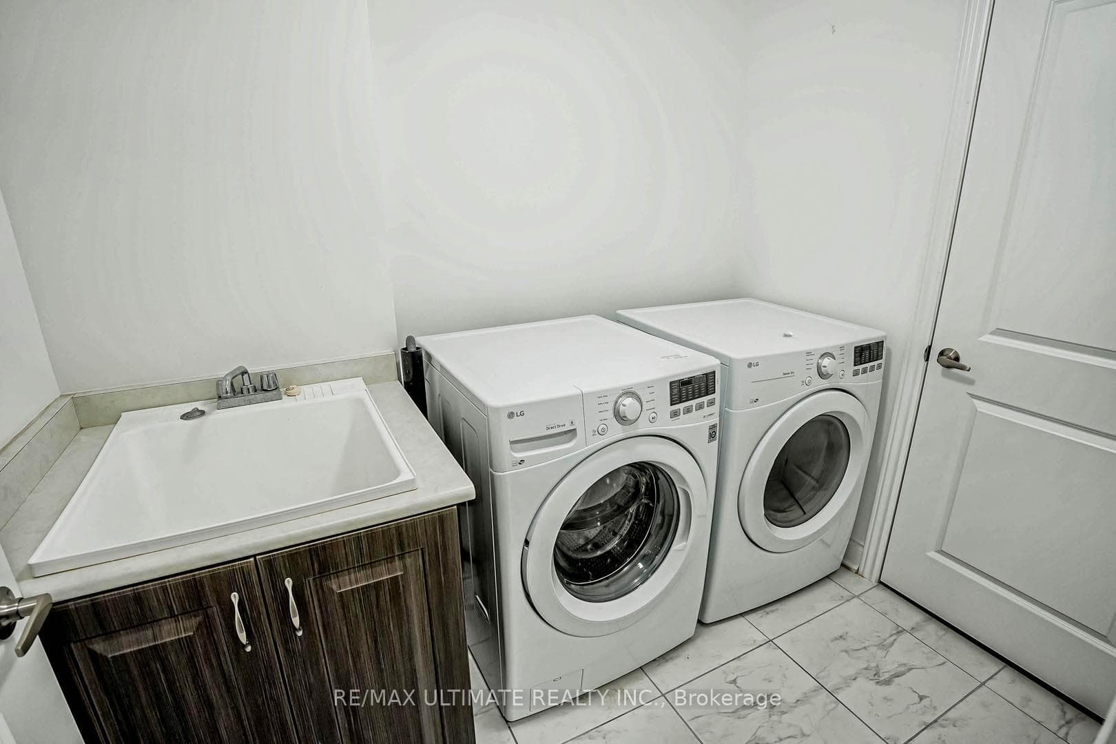 116 Lichfield Road photo 36
