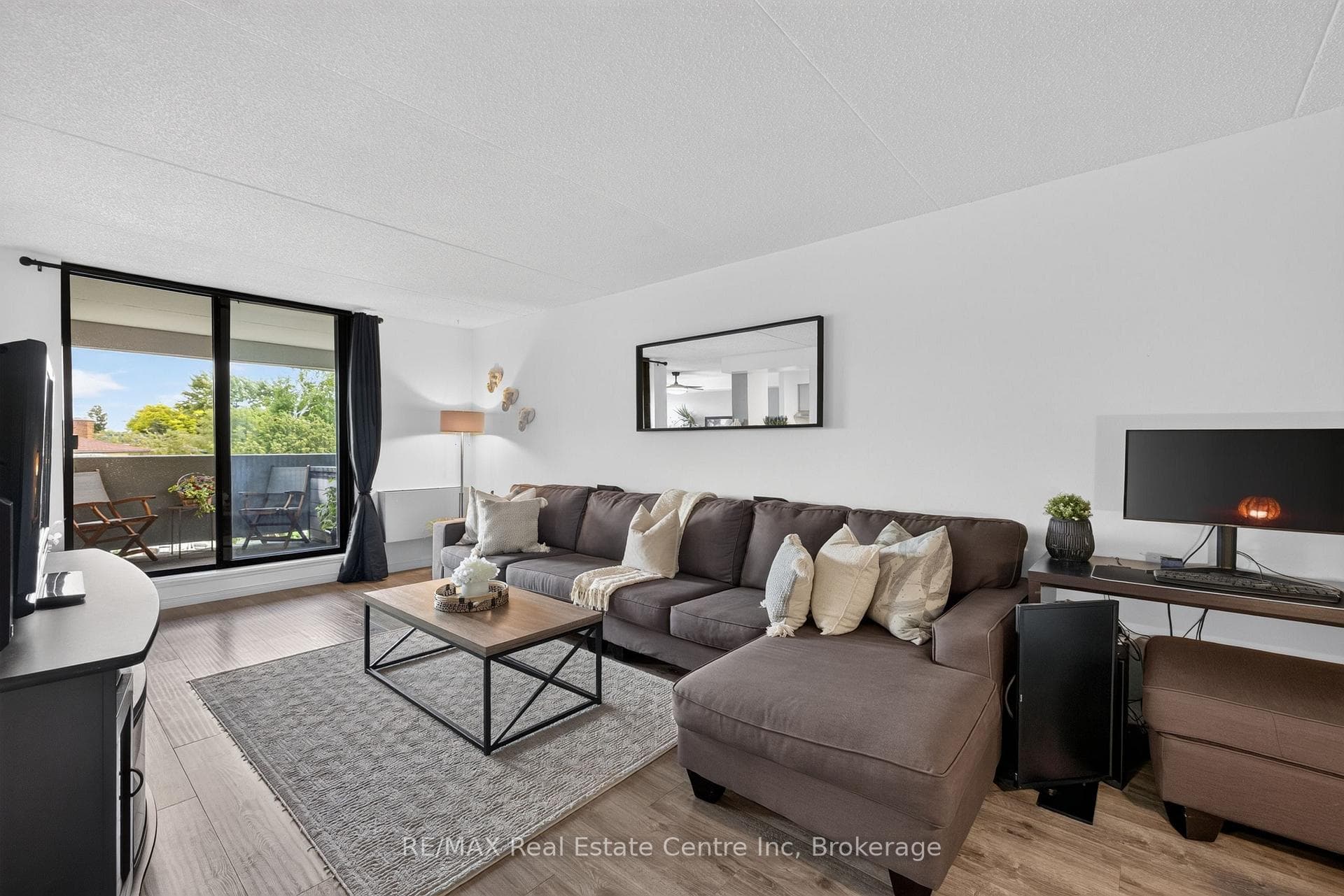 65 Silvercreek Parkway Unit 401 photo 9