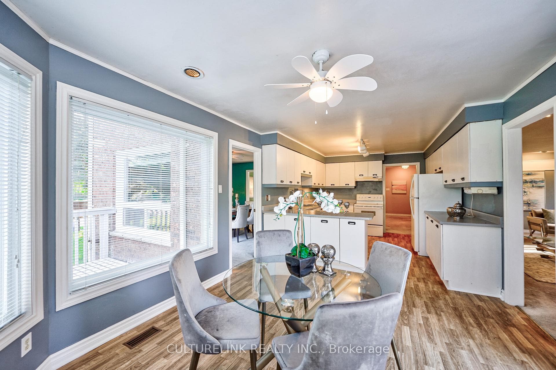 8 Atlantic Avenue photo 17