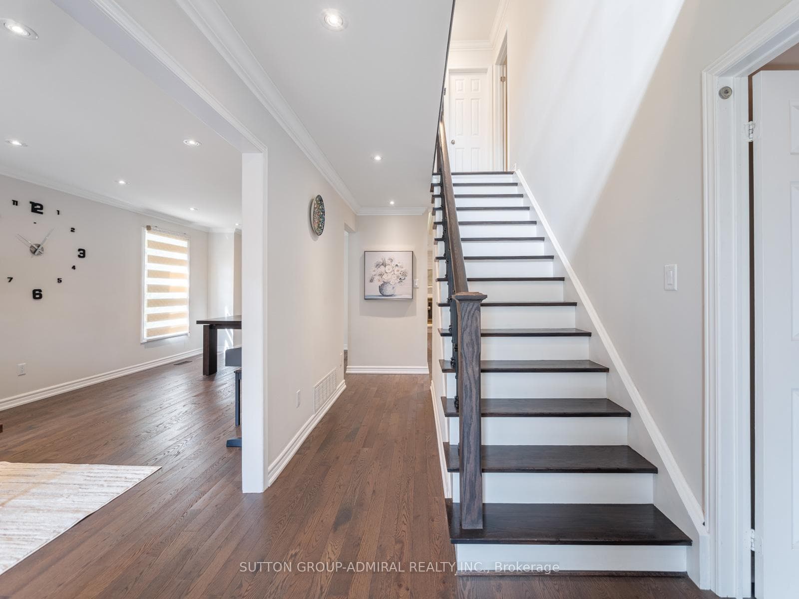 152 Greenock Drive photo 16