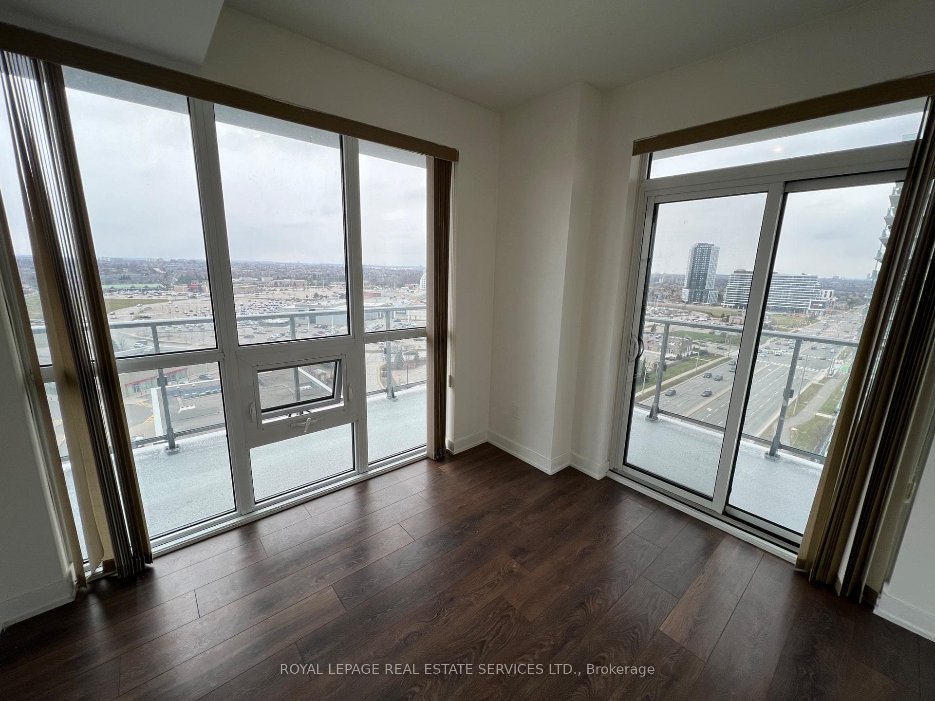 4655 Glen Erin Drive Unit 1403 photo 13