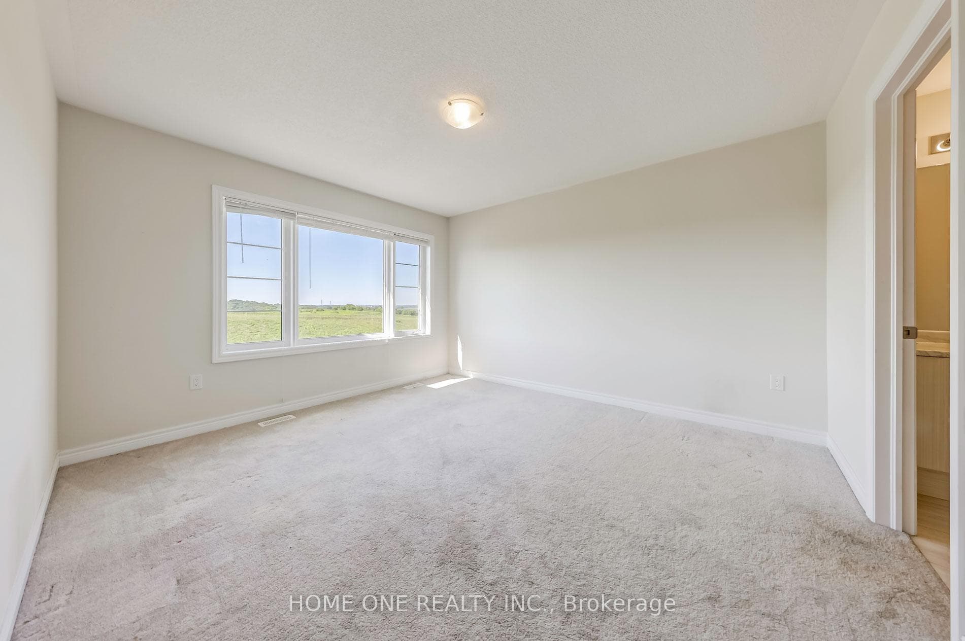 51 Eastgrove Square photo 18