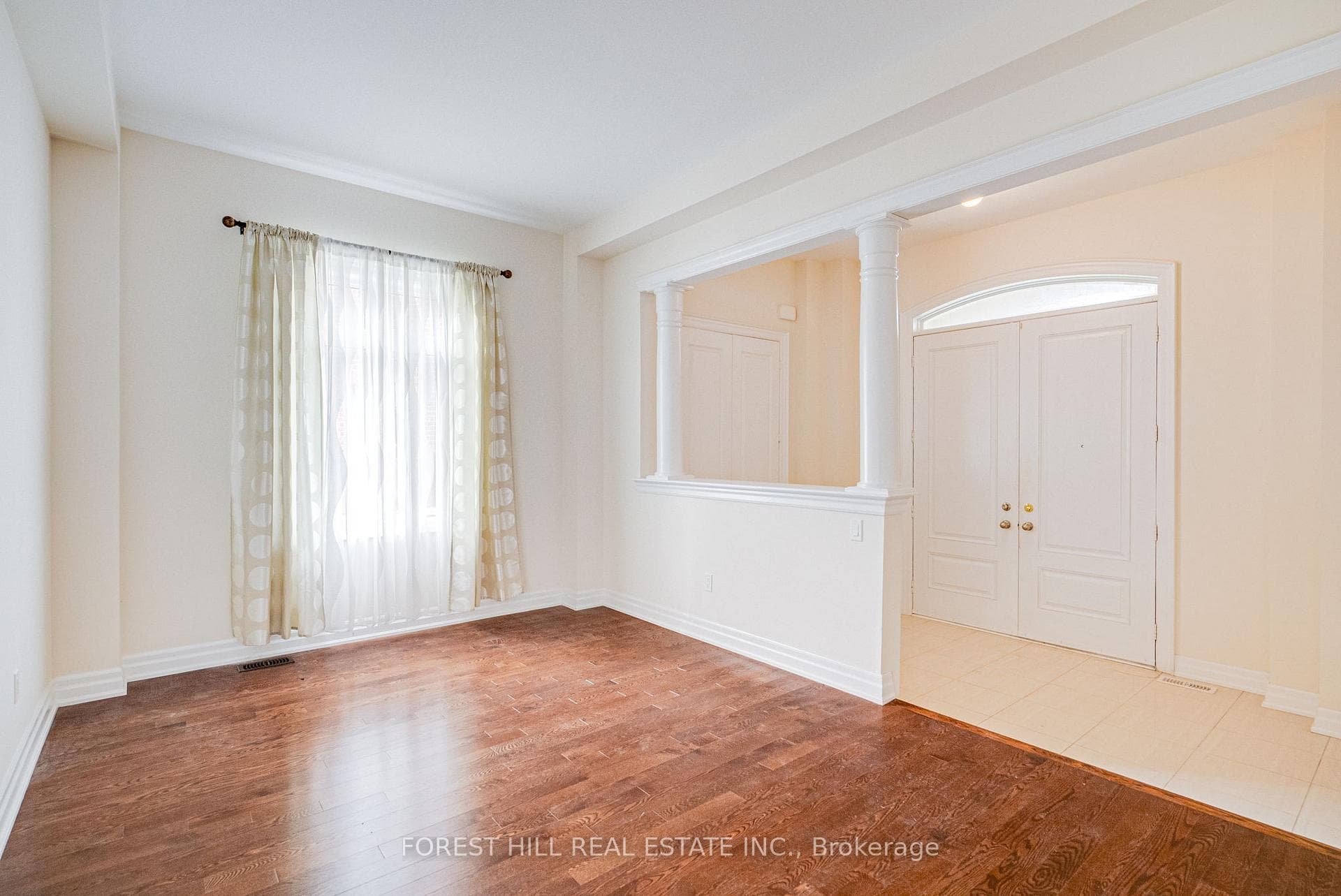 87 Strawbridge Farm Drive photo 6