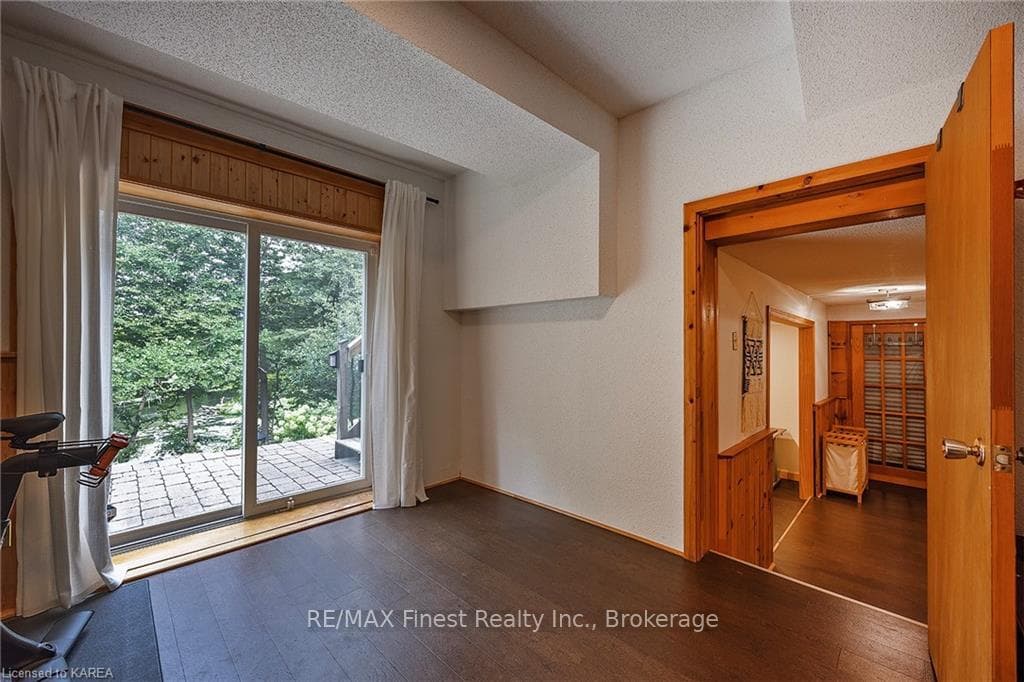 891 SAFARI Drive photo 39