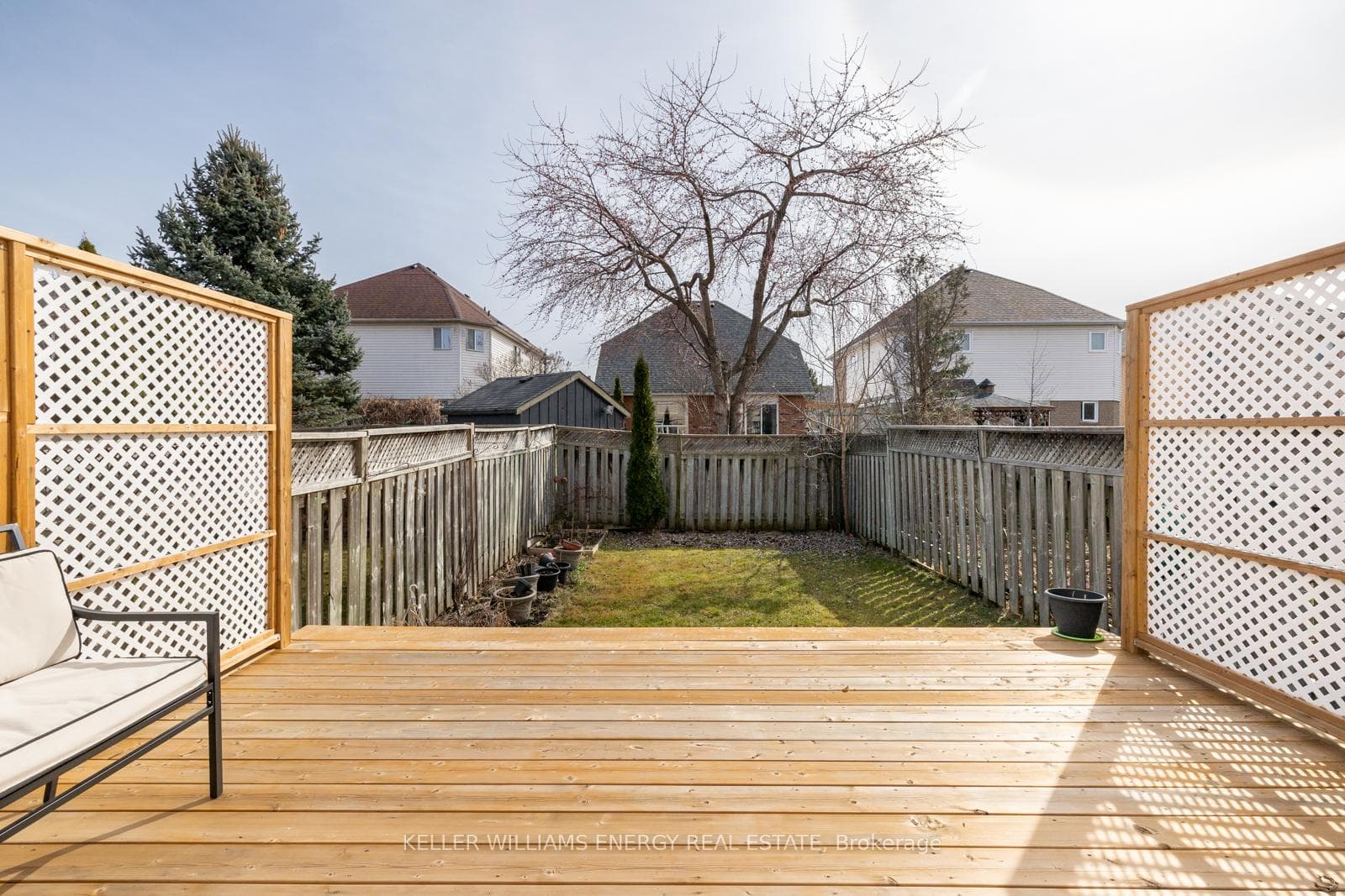 11 Pinebrook Crescent photo 28