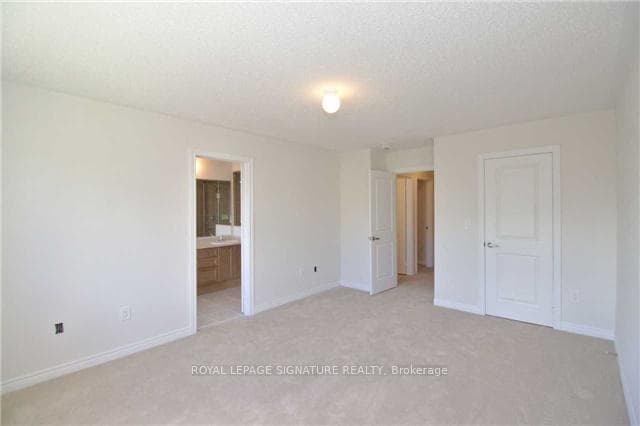 50 Collier Crescent photo 12