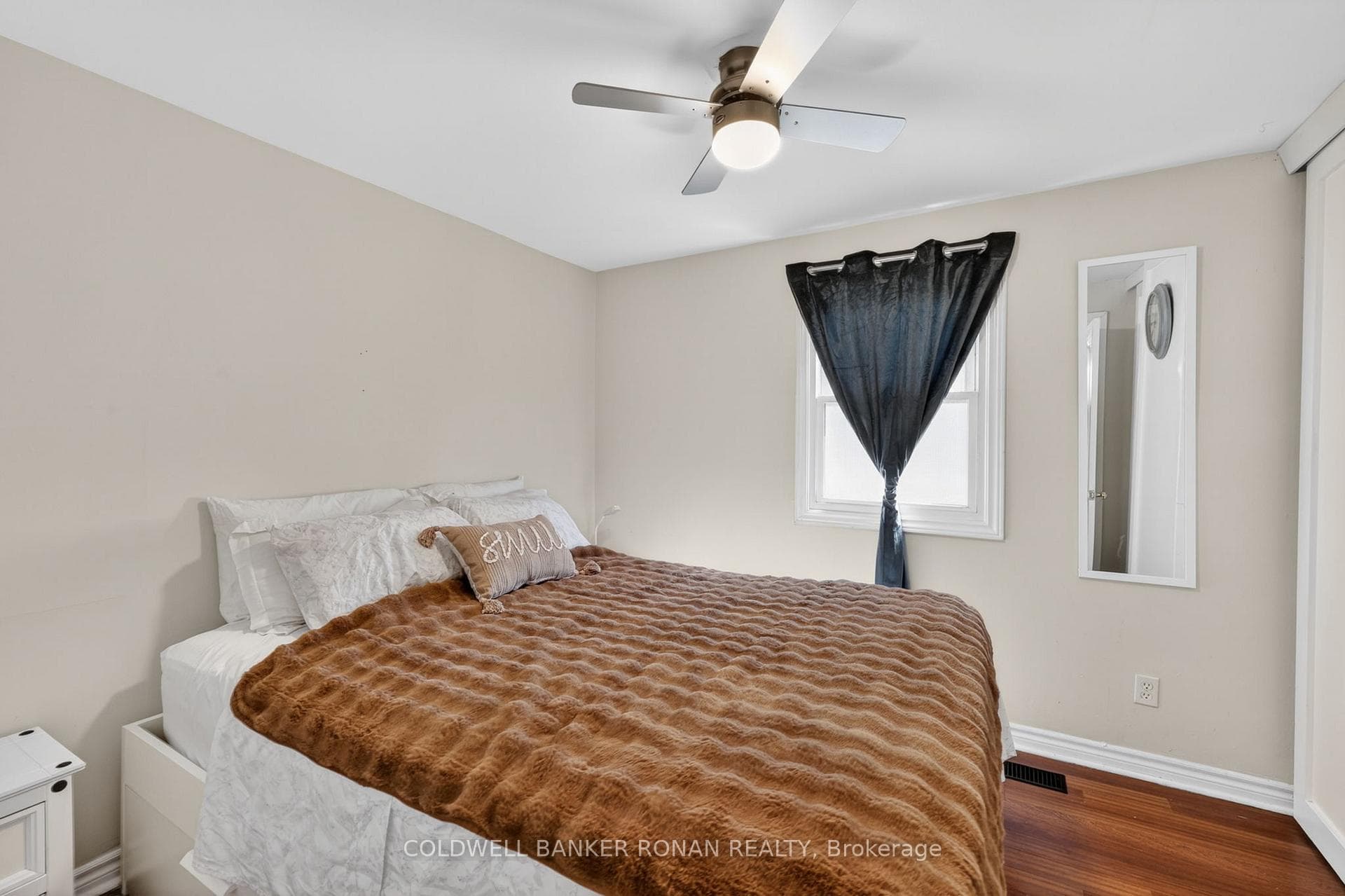 246 Weir Street photo 14