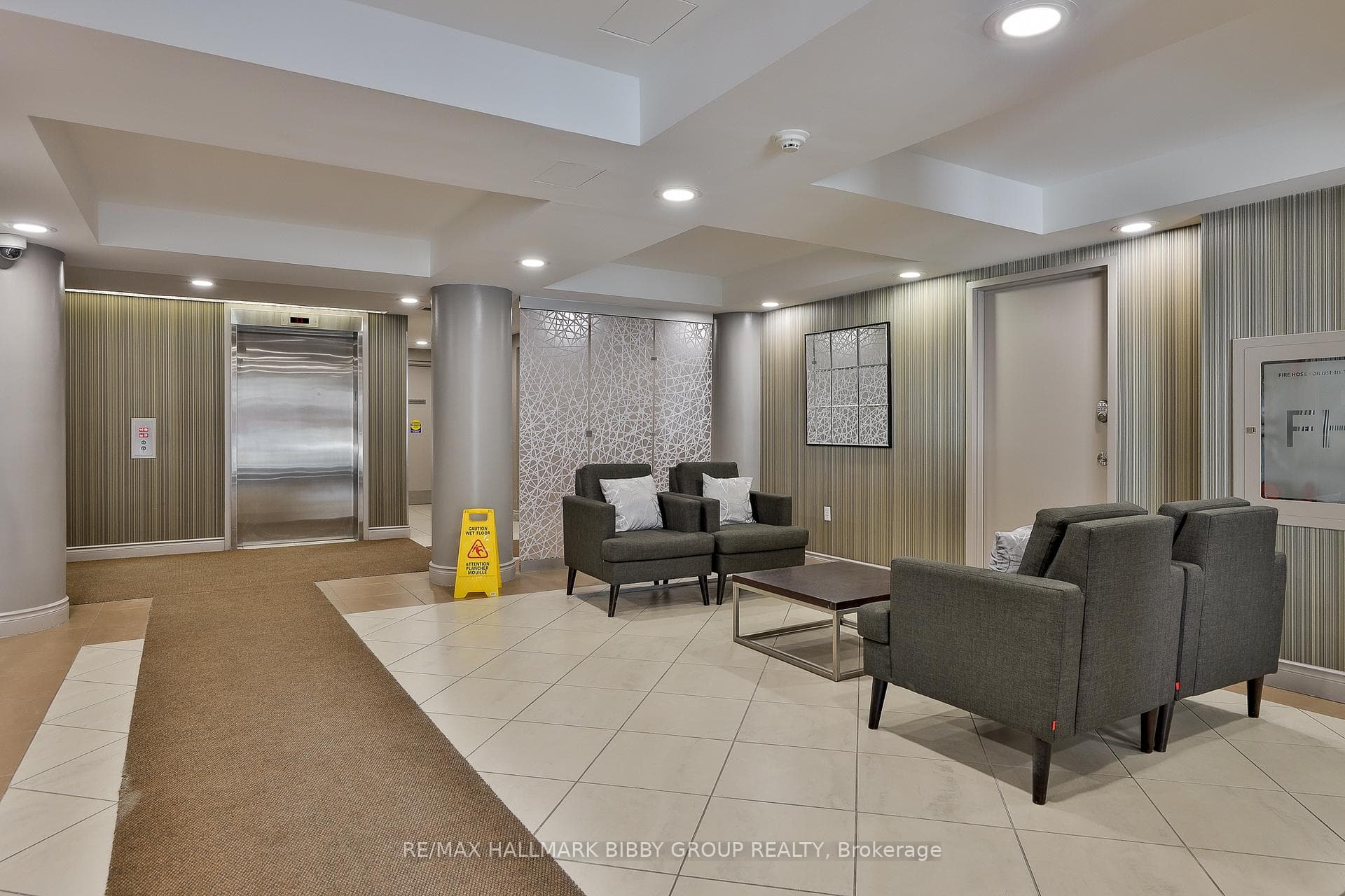 330 Adelaide Street Unit 409 photo 25